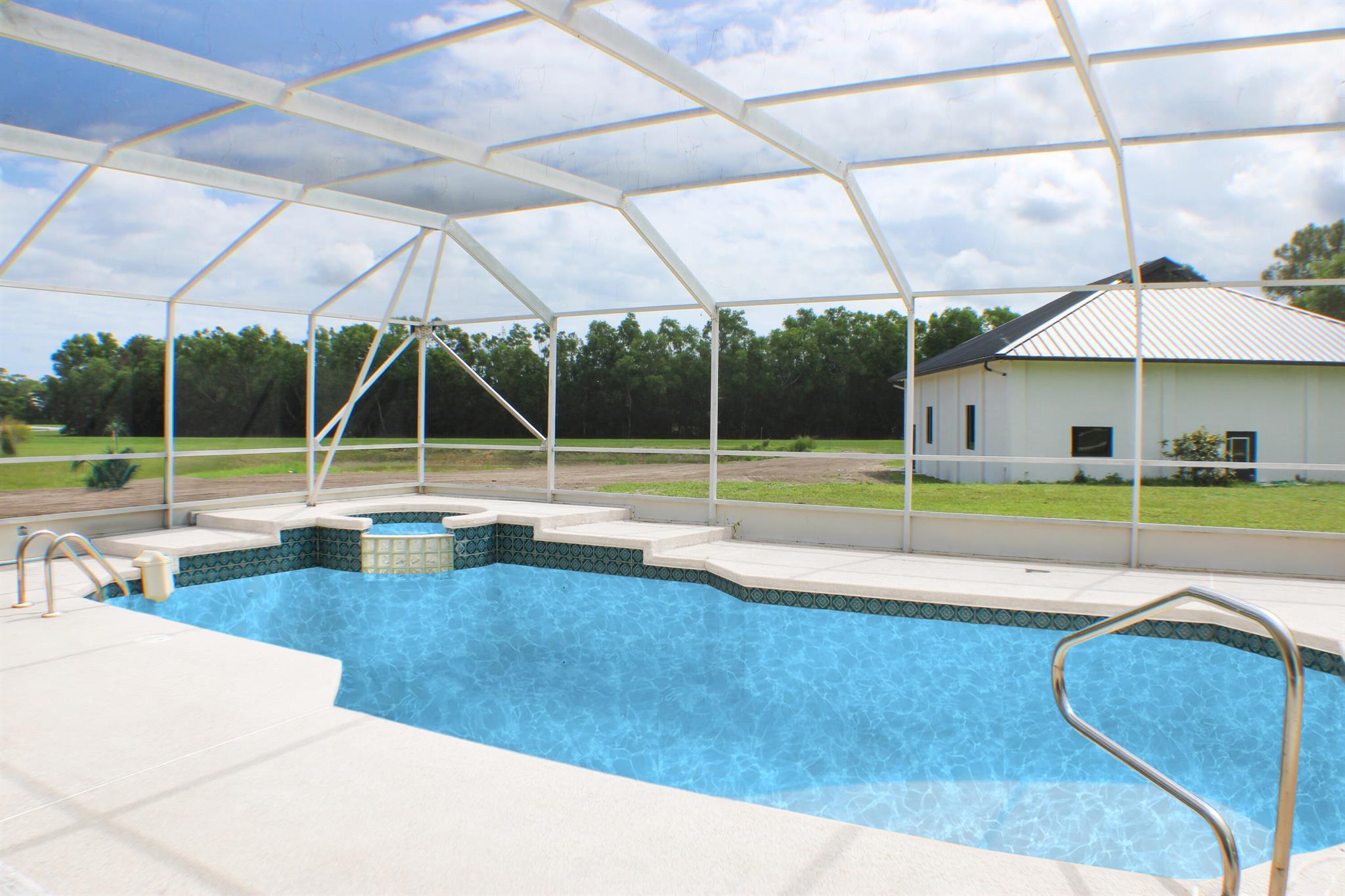 COLONY PARK - Residential