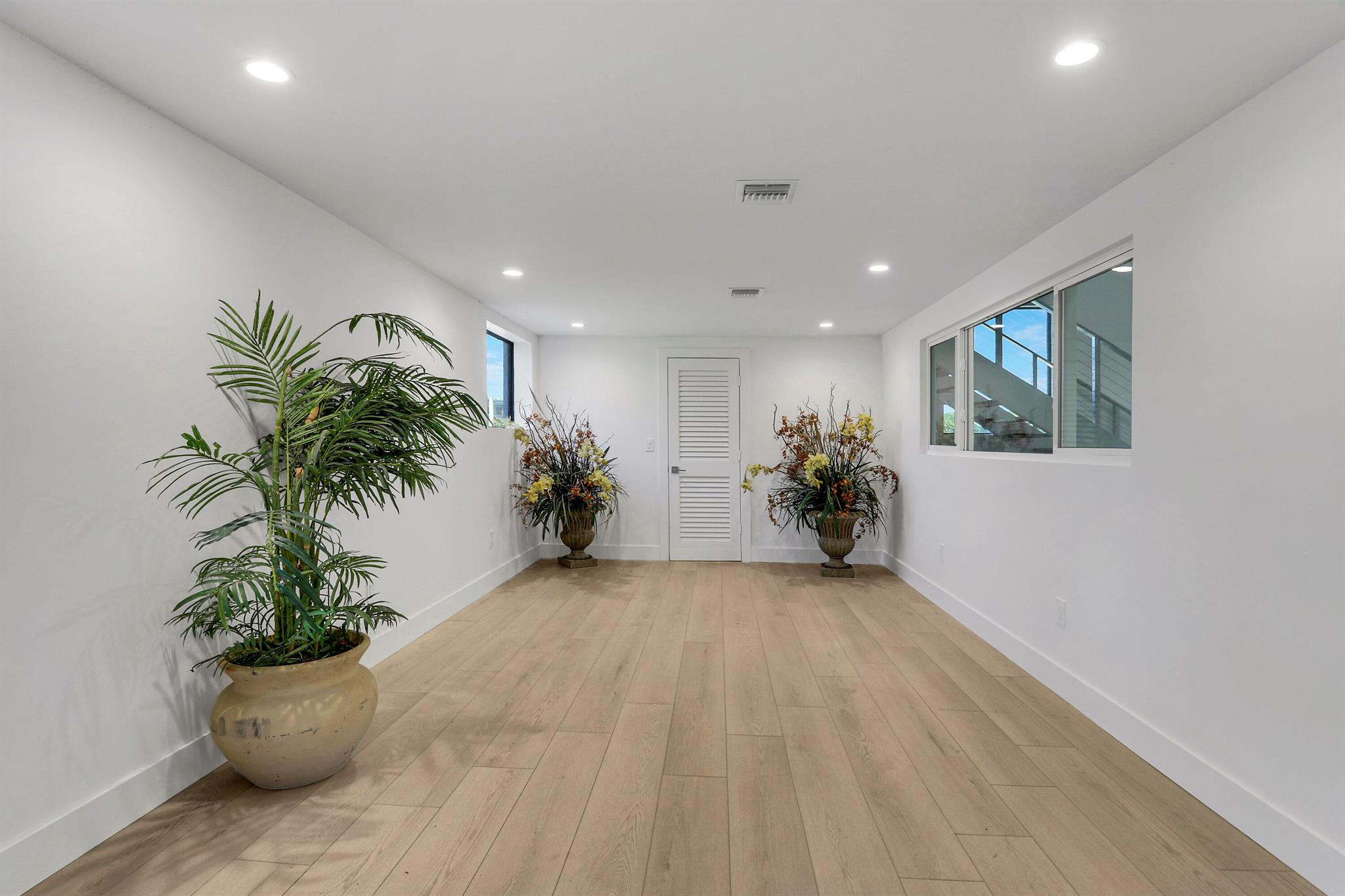 COLONY PARK - Residential