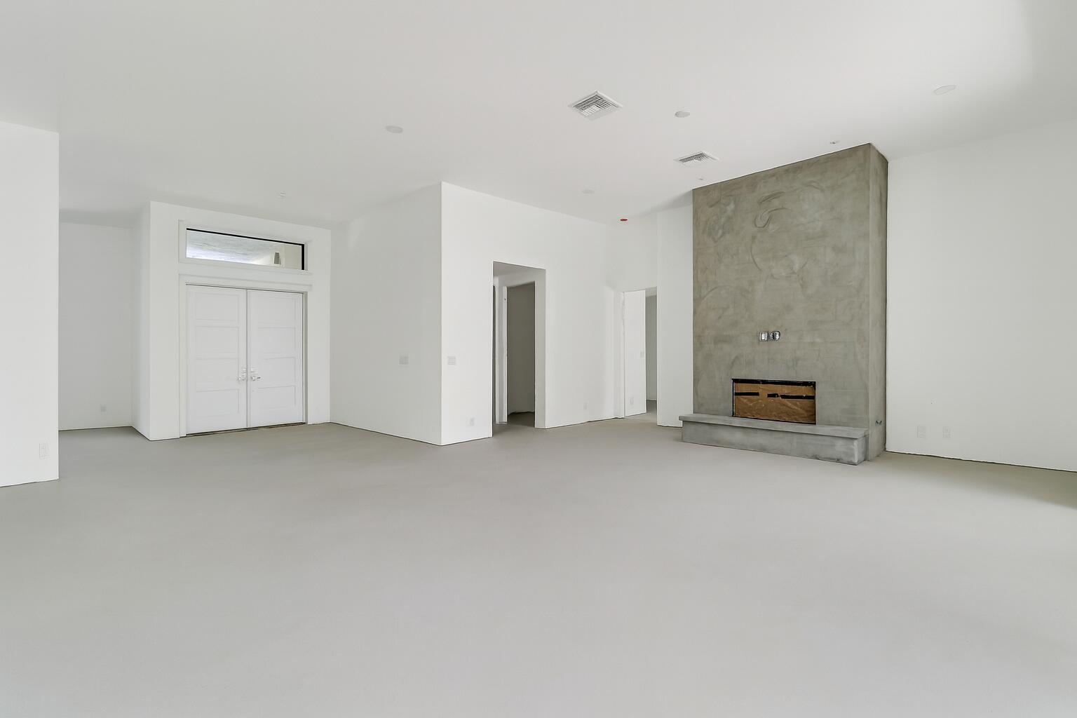 COLONY PARK - Residential