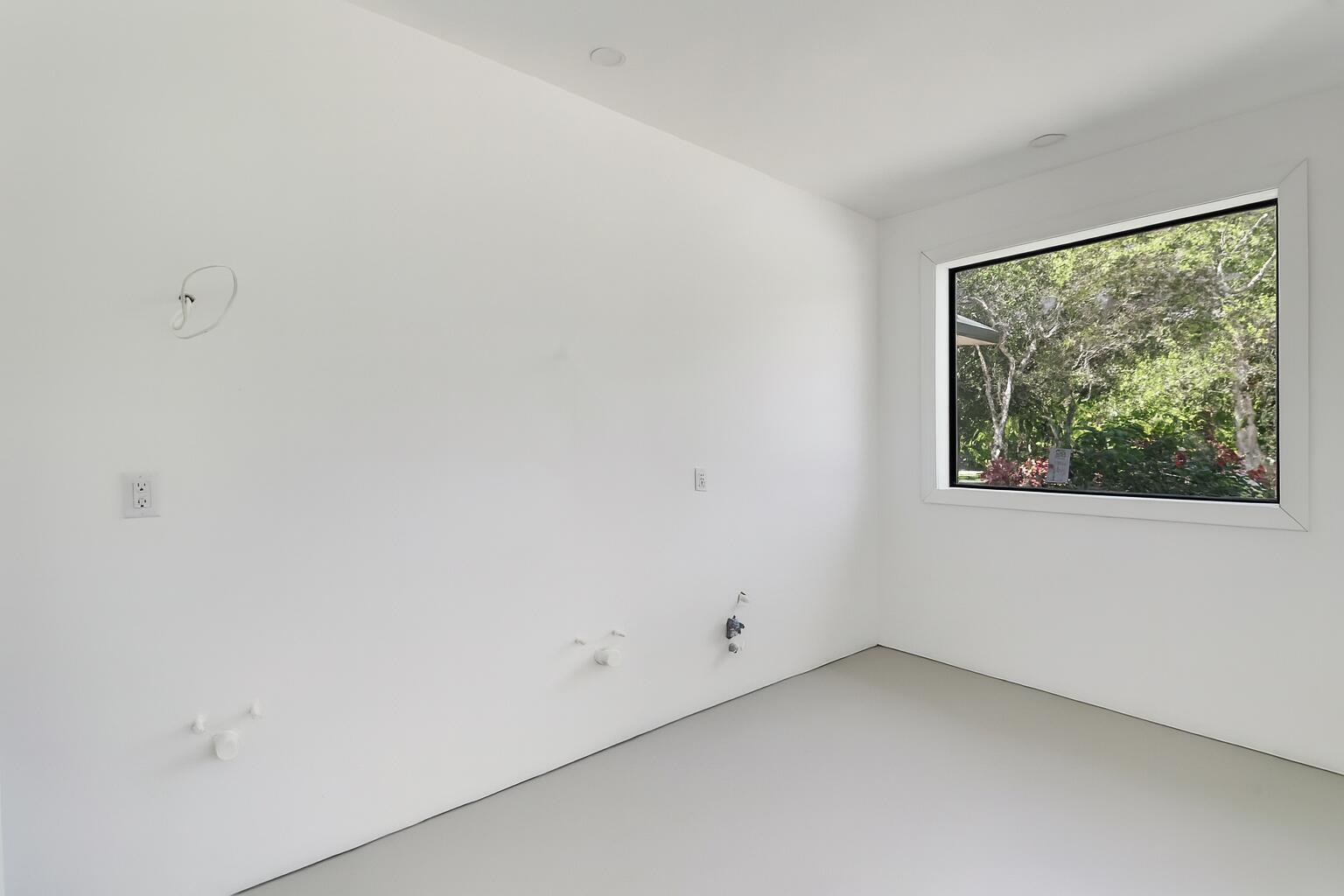 COLONY PARK - Residential