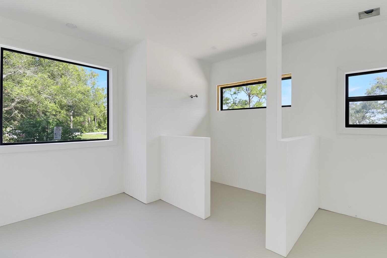 COLONY PARK - Residential