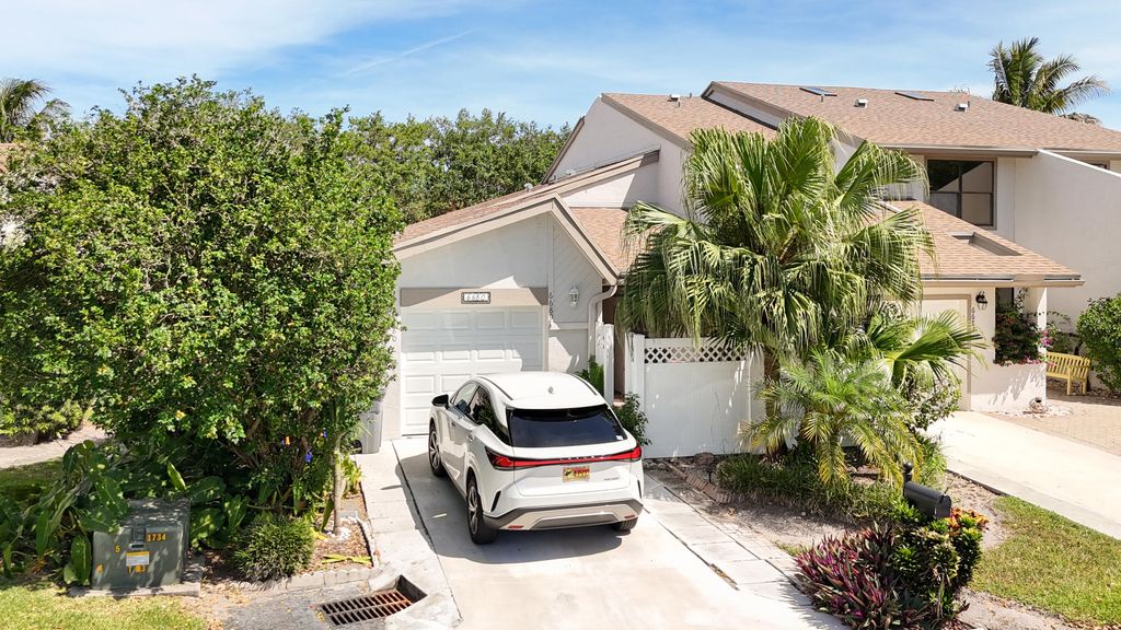 Photo of 6680 Canary Palm Circle, Boca Raton, FL 33433 (MLS # B26025749)