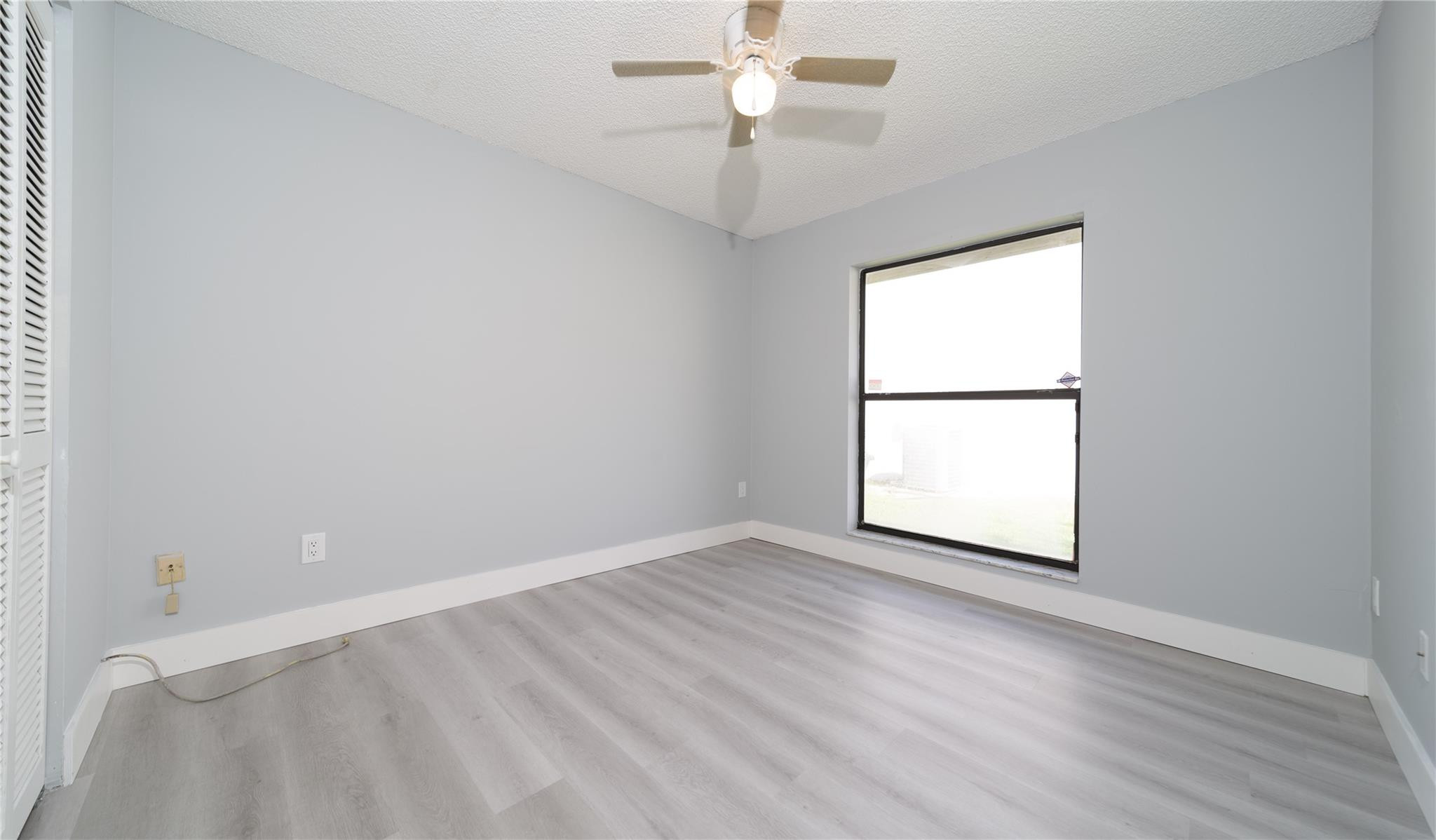 CANARY PALM CLUB - Residential