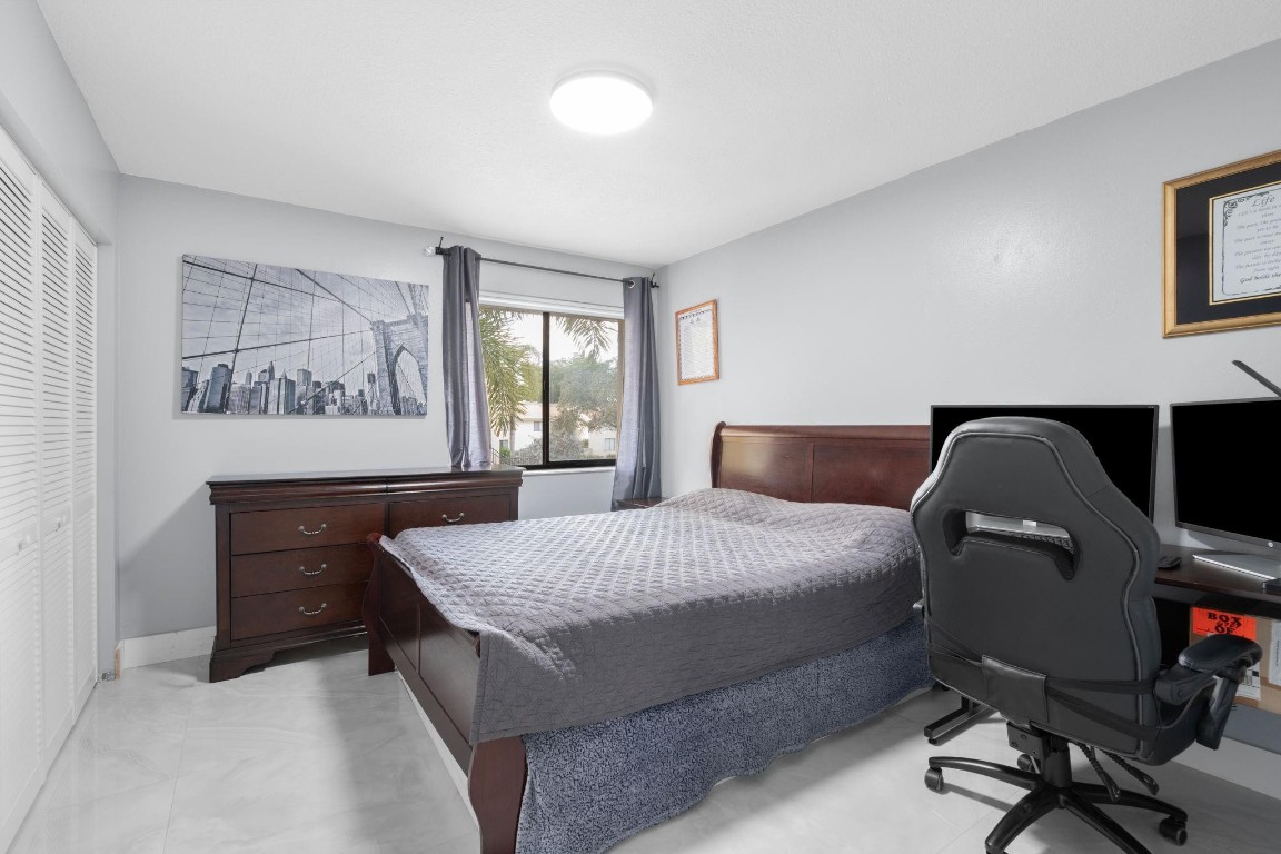 PATIOS OF OAKWOOD CONDO - Residential