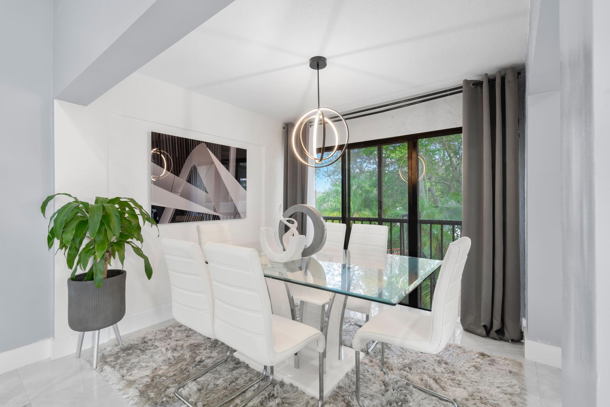 9502 SW 1st Ct, Coral Springs, FL, 33071/$320,000 4 9502 SW 1st Ct