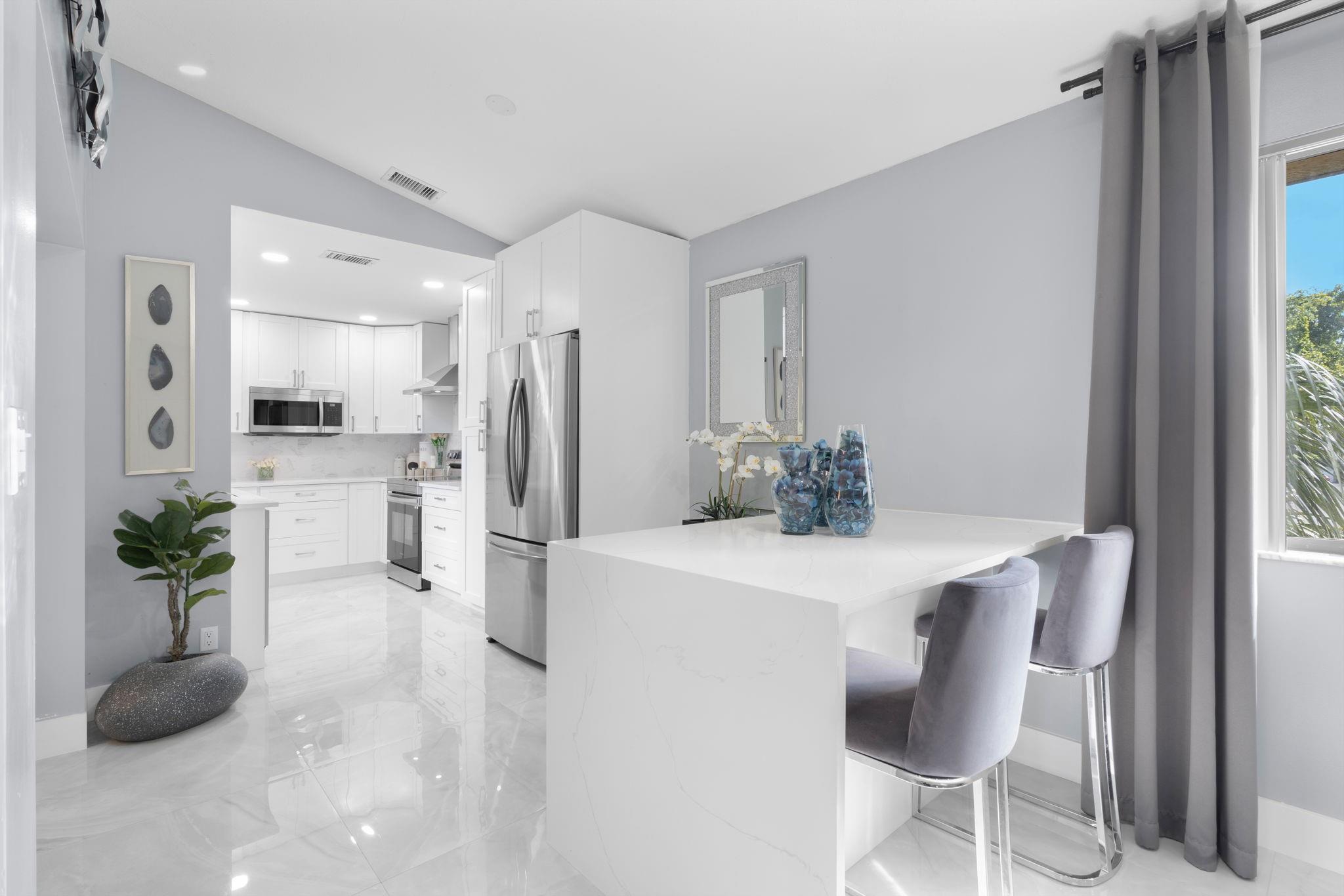 9502 SW 1st Ct, Coral Springs, FL, 33071/$320,000 1 9502 SW 1st Ct