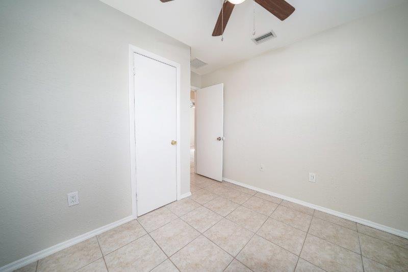 PALM BEACH SQUARE UNIT 1 - Residential Lease