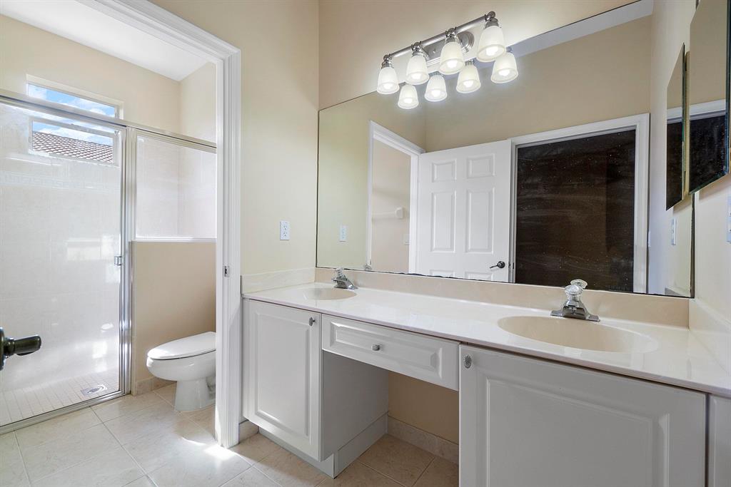 Andros Isle - Residential