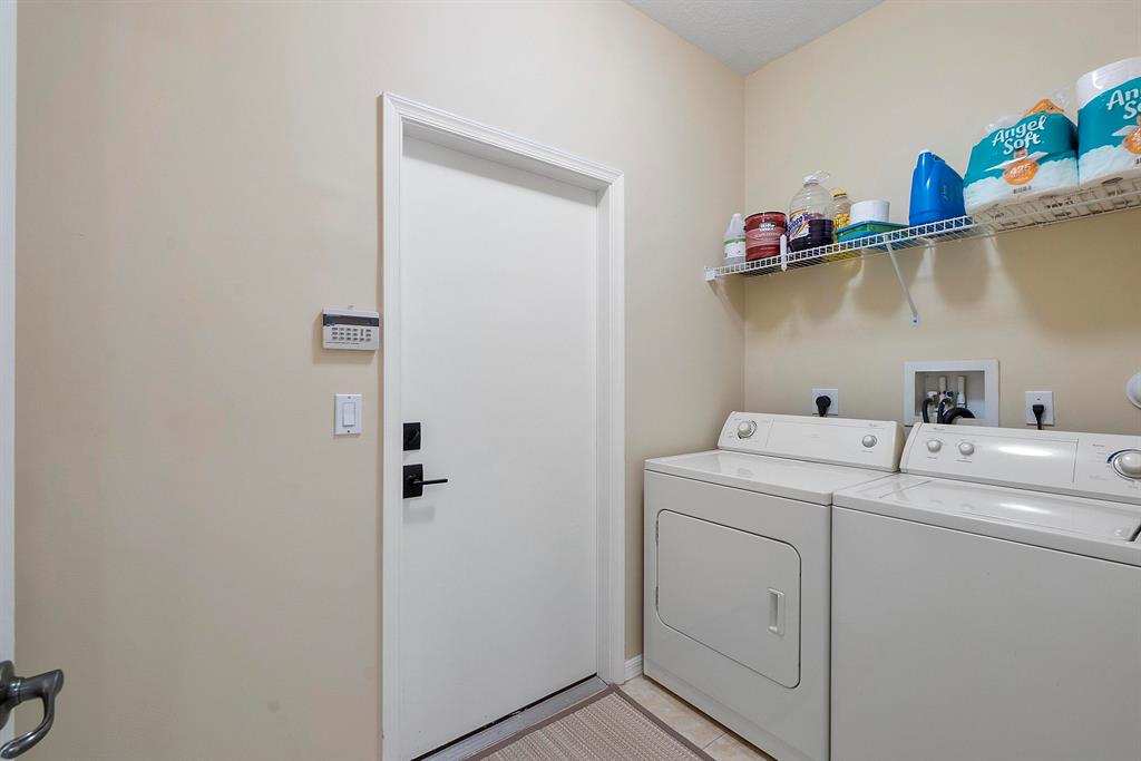 Andros Isle - Residential