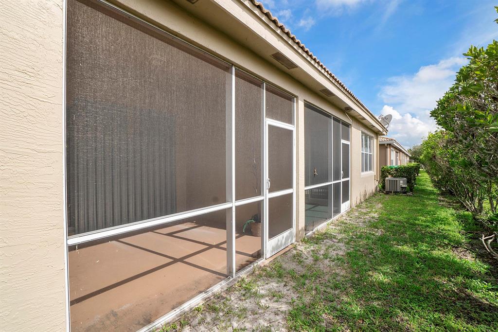 Andros Isle - Residential