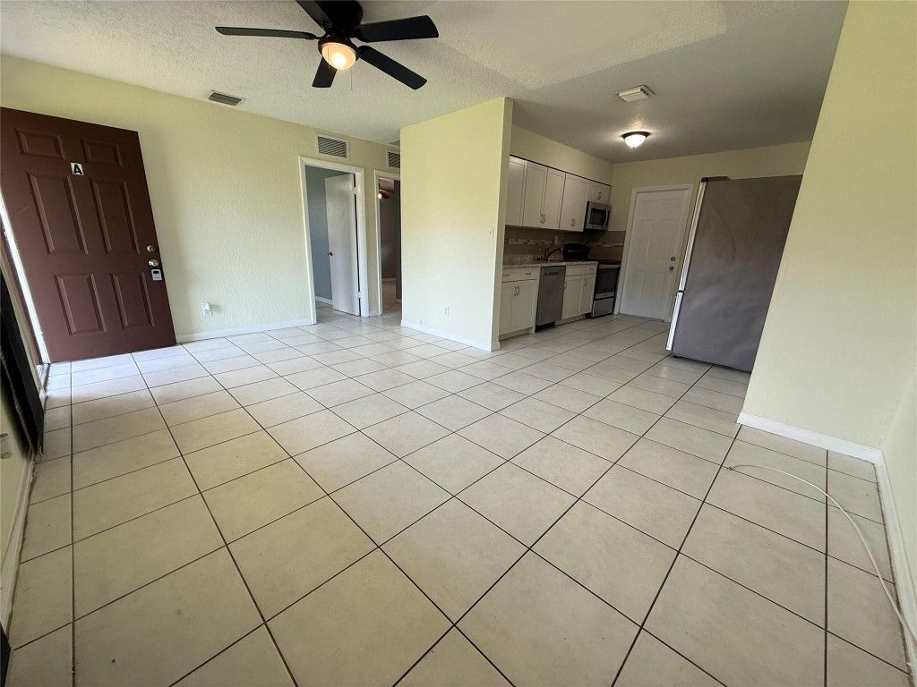 Photo of 634 SW 4th Avenue #A, Fort Lauderdale, FL 33315 (MLS # F10502154)