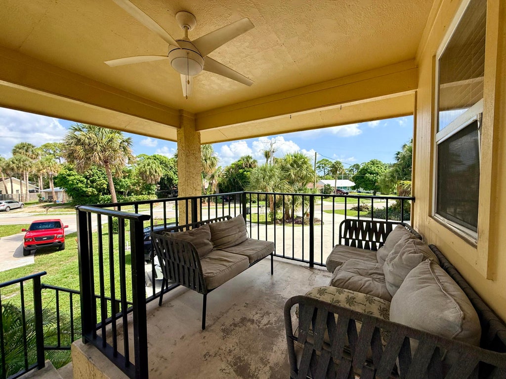 Photo of 3362 SE Jefferson Street, Stuart, FL 34997 (MLS # B26045073)