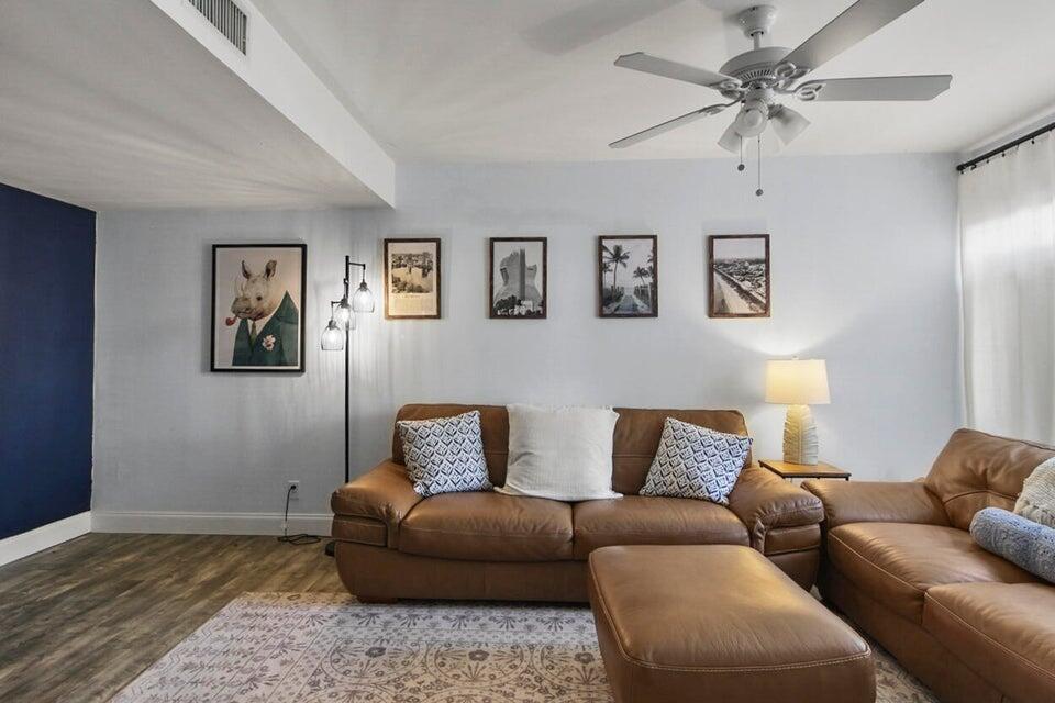 Riverwalk - Residential Lease