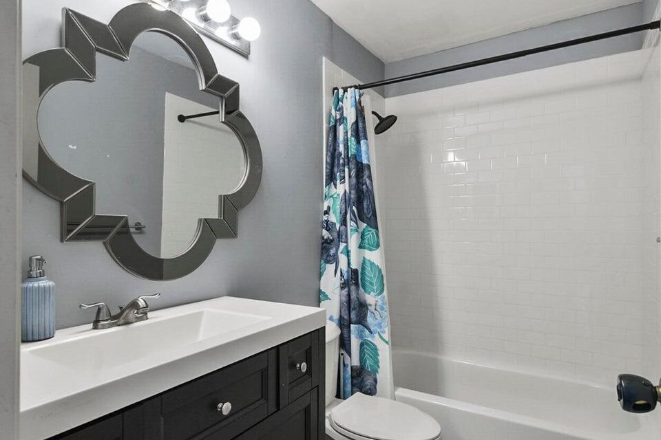 Riverwalk - Residential Lease