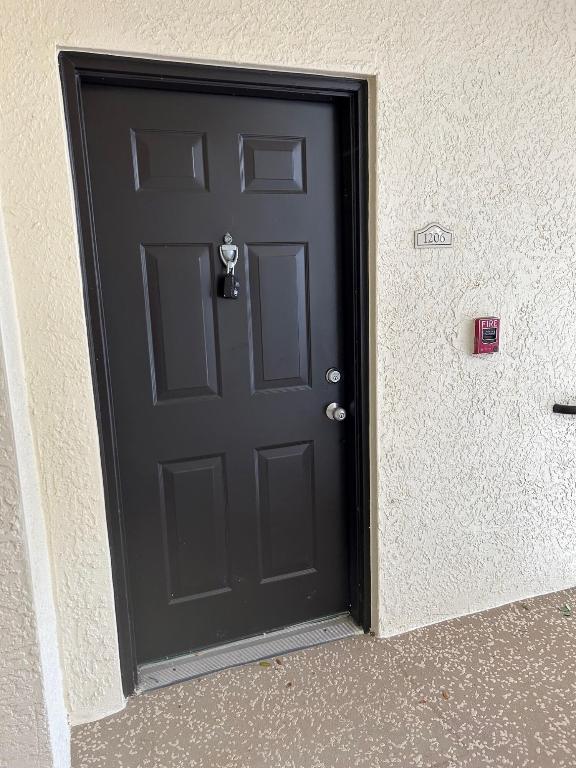 MEZZANO CONDO - Residential Lease