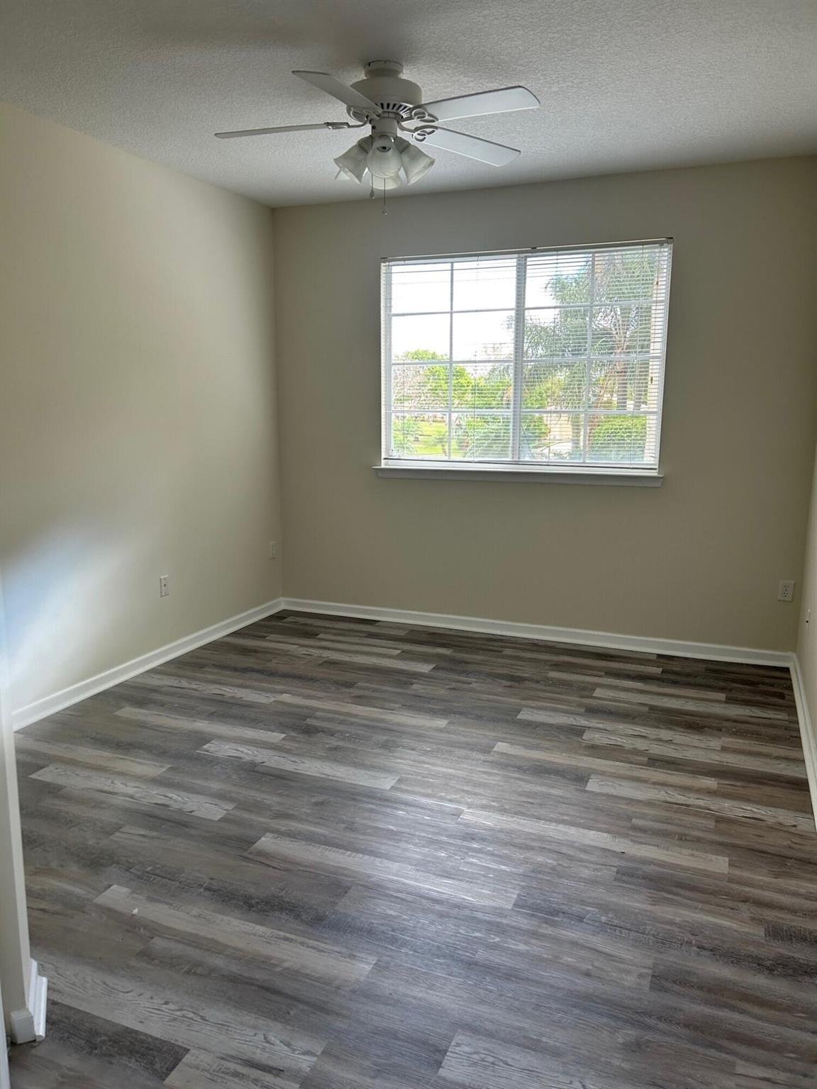 MEZZANO CONDO - Residential Lease