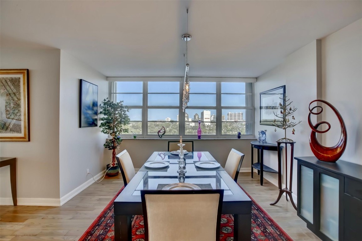 EAST POINT TOWERS - Residential