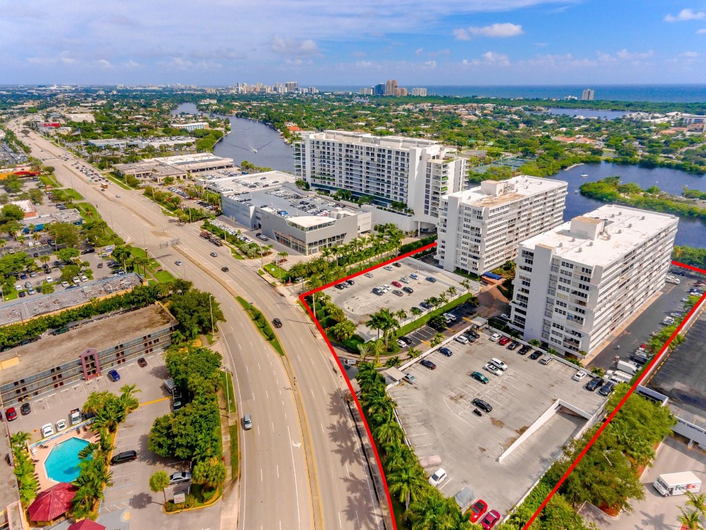 EAST POINT TOWERS - Residential
