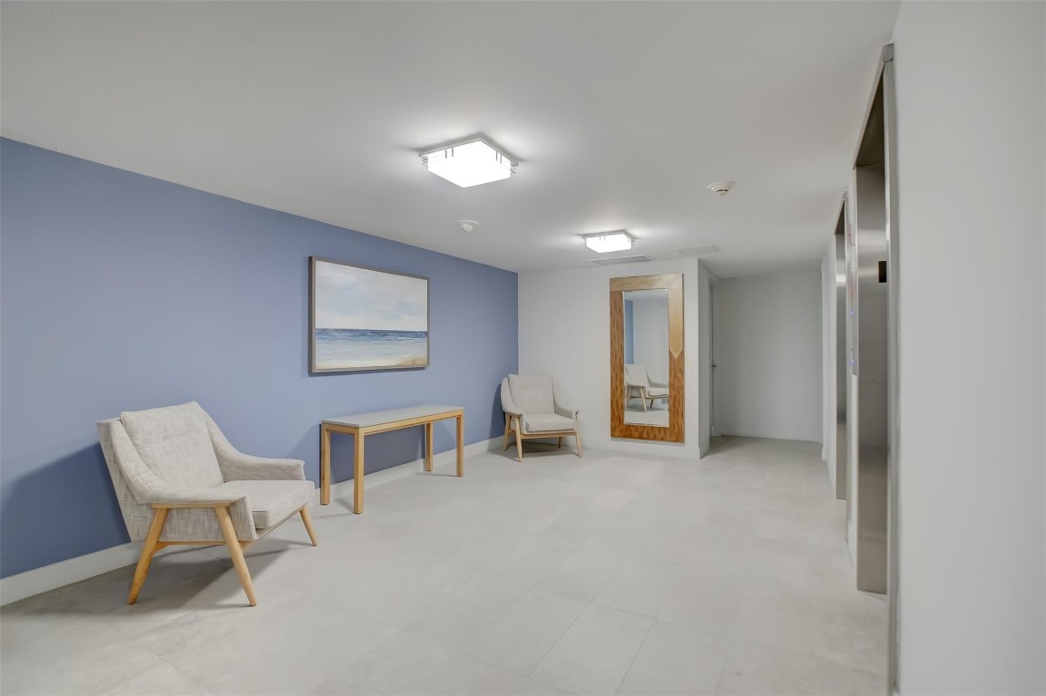 EAST POINT TOWERS - Residential