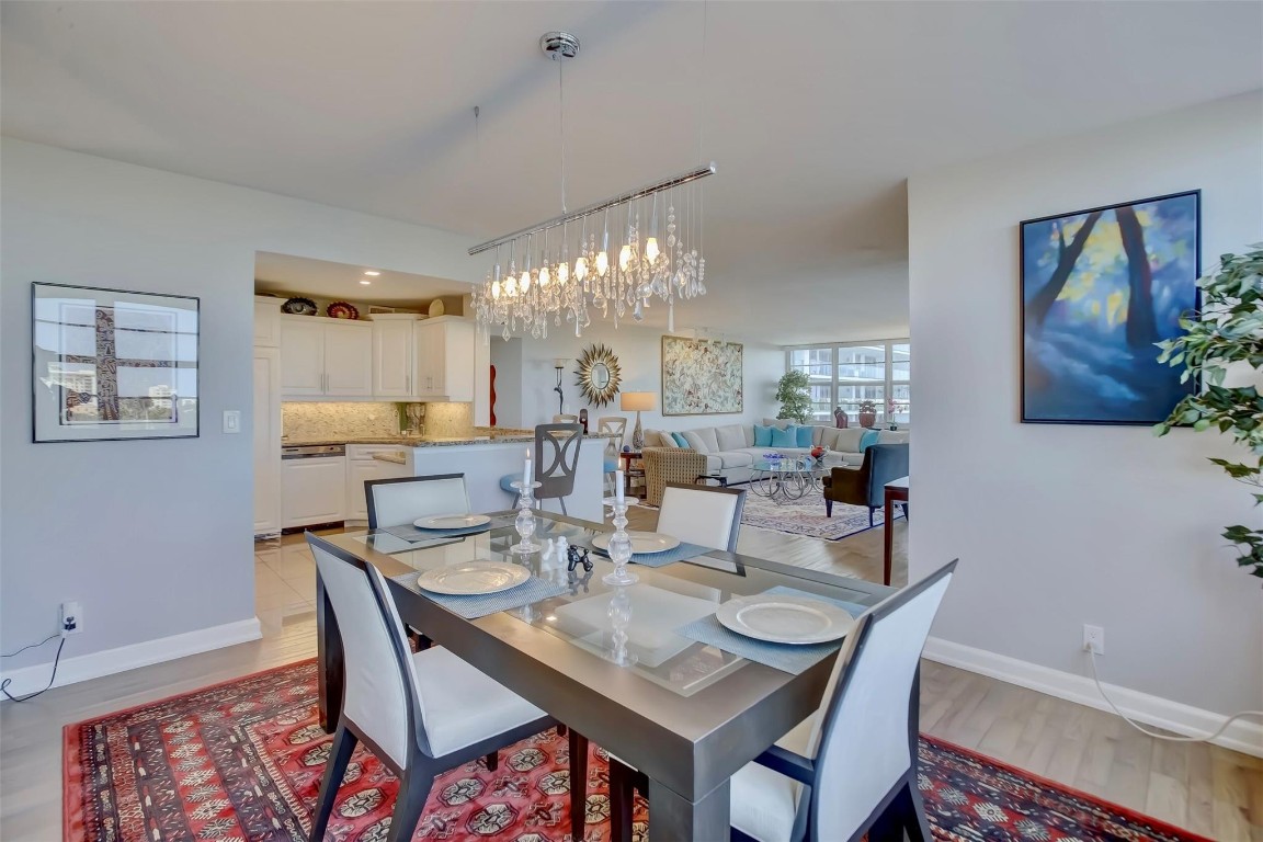 EAST POINT TOWERS - Residential