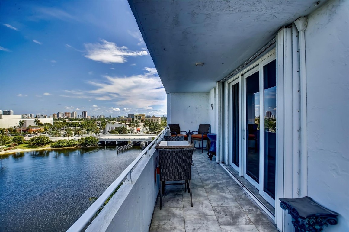EAST POINT TOWERS - Residential