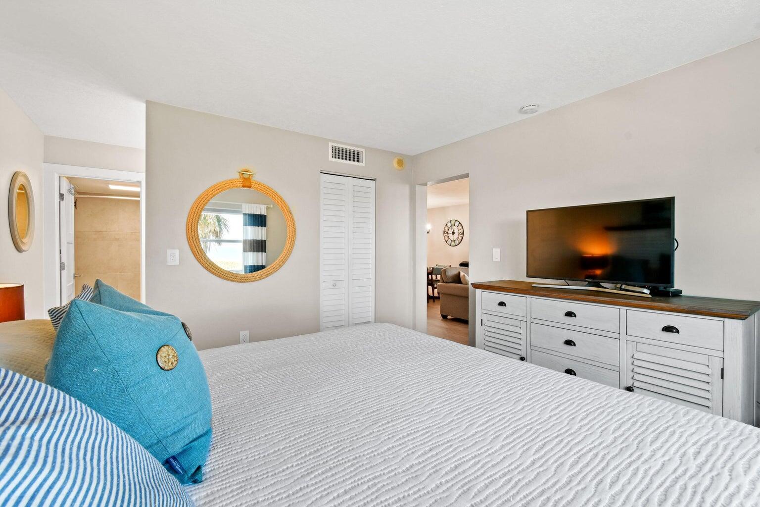 SEA PALMS CONDOMINIUM - Residential Lease