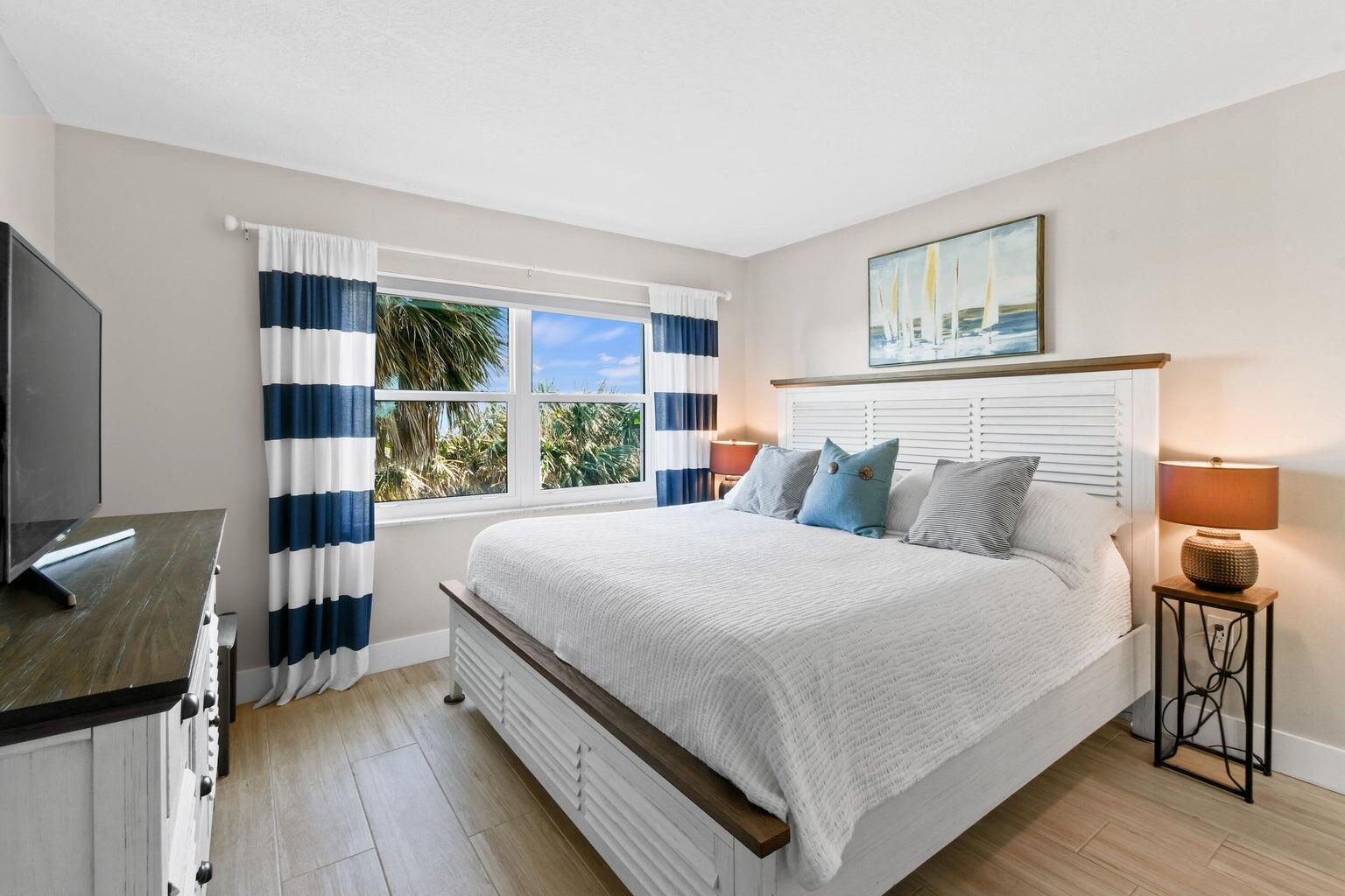 SEA PALMS CONDOMINIUM - Residential Lease