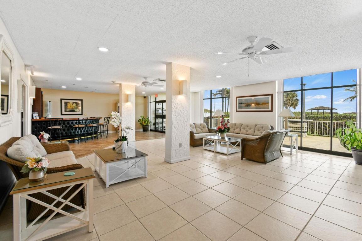 SEA PALMS CONDOMINIUM - Residential Lease