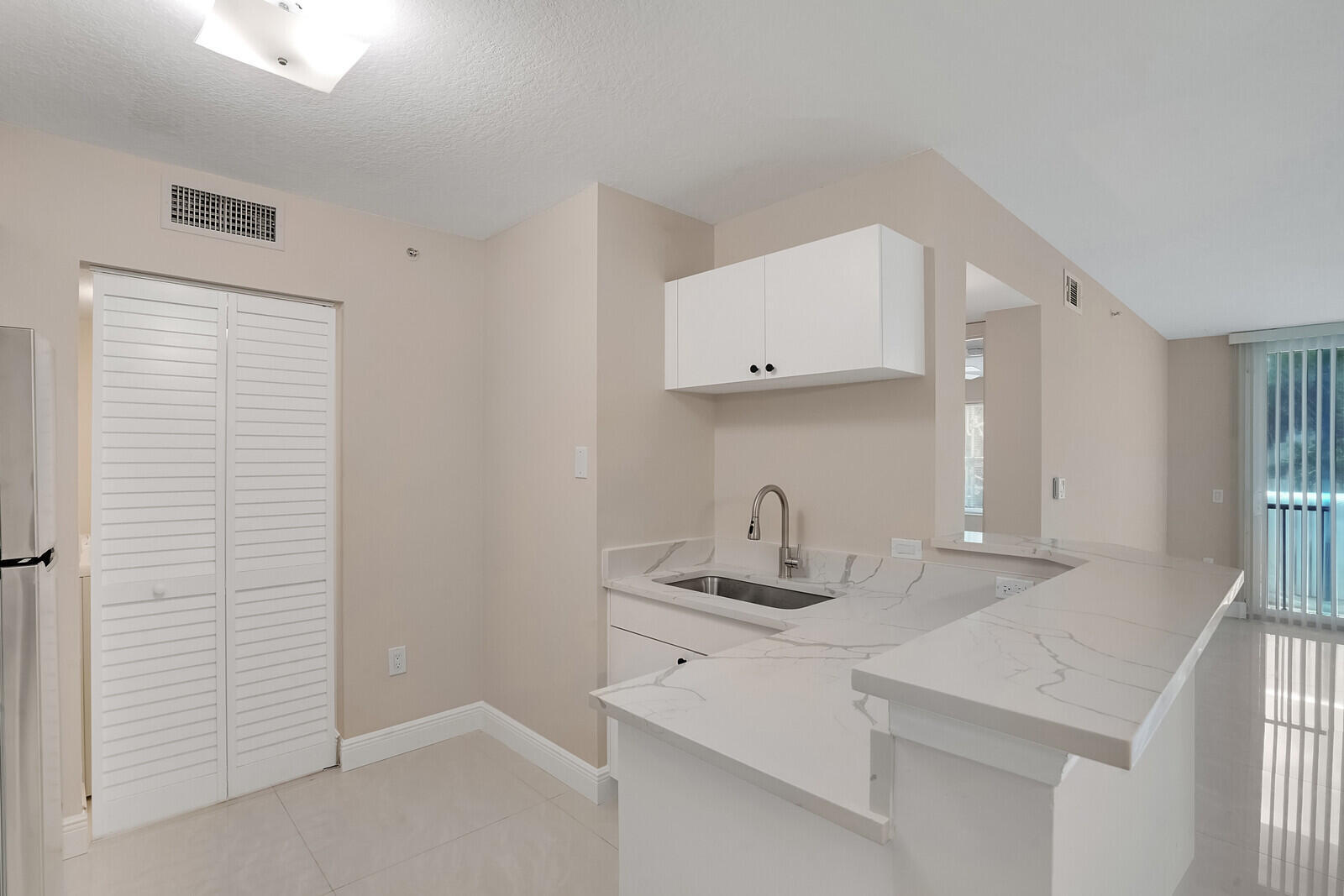 VILLA DEL SOL CONDO - Residential Lease
