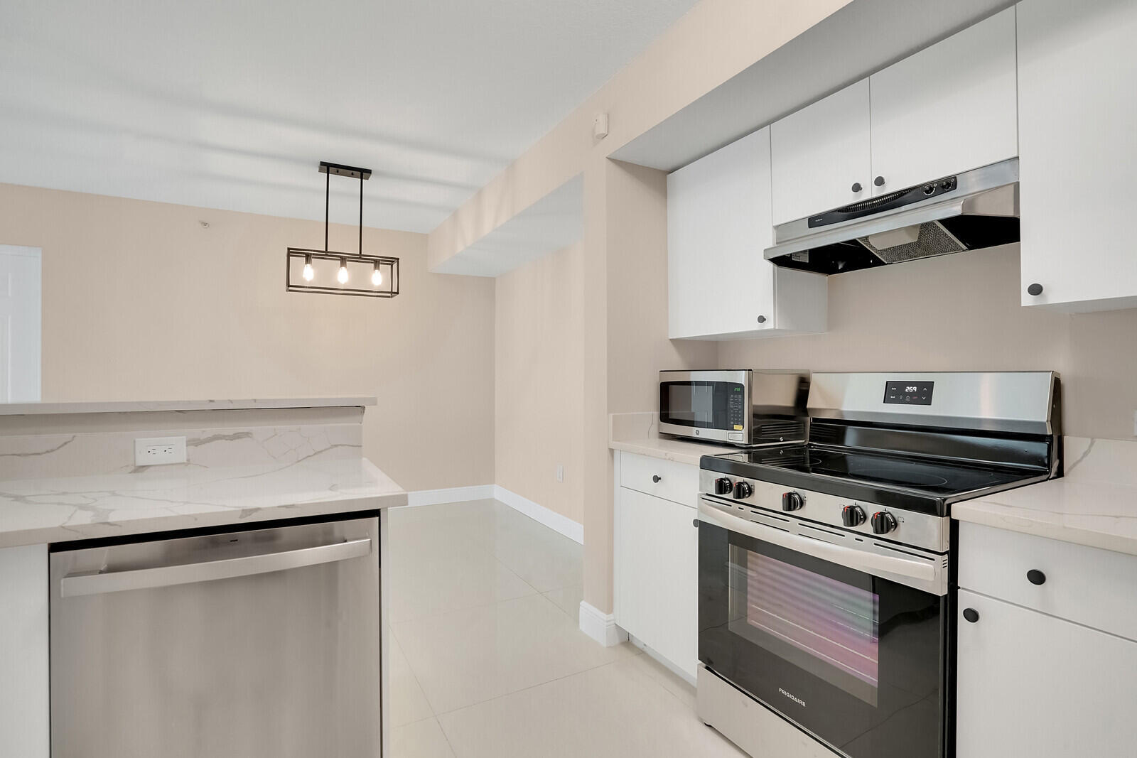 VILLA DEL SOL CONDO - Residential Lease