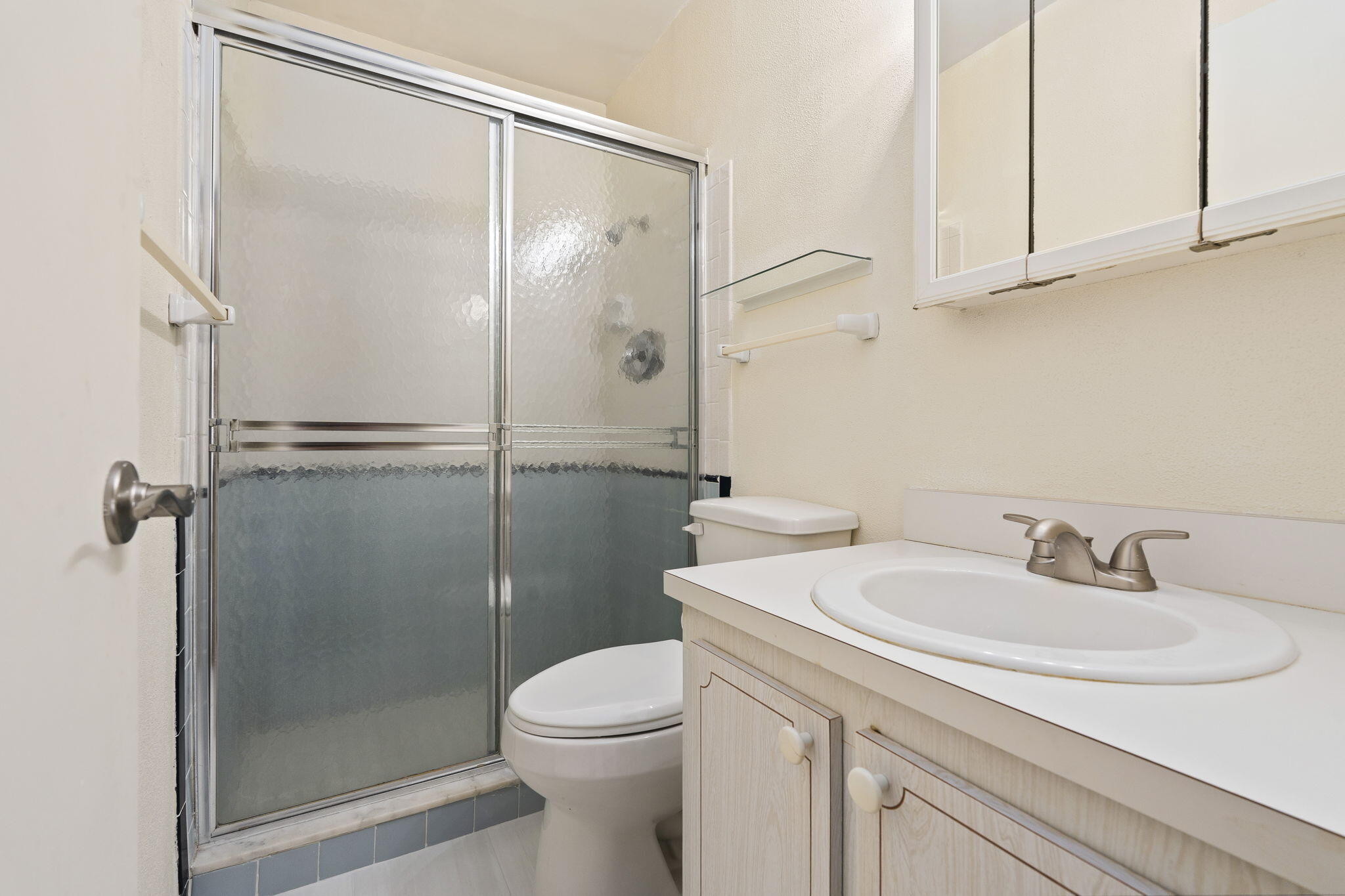 VISTA PINES CONDO - Residential