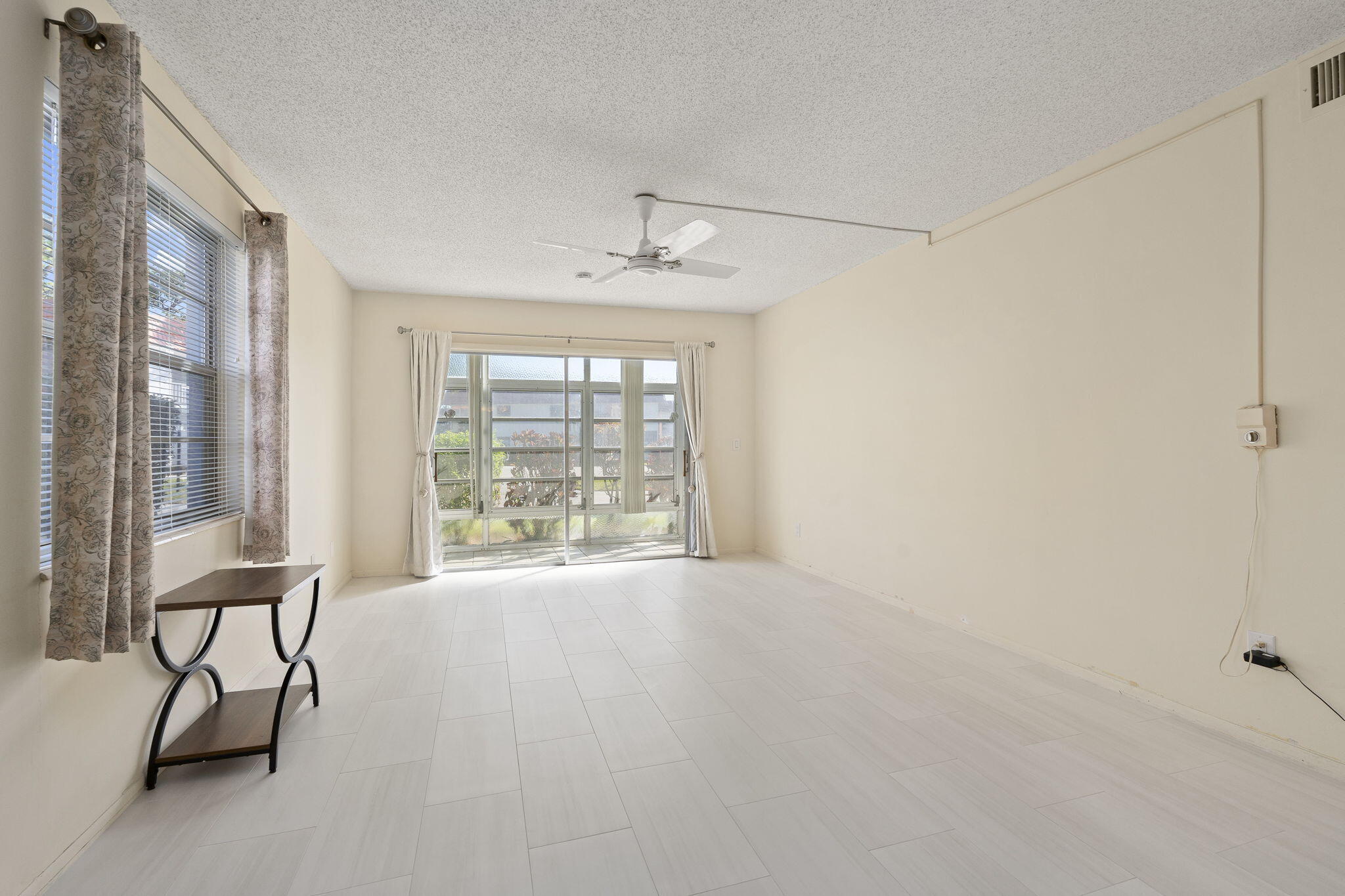 VISTA PINES CONDO - Residential