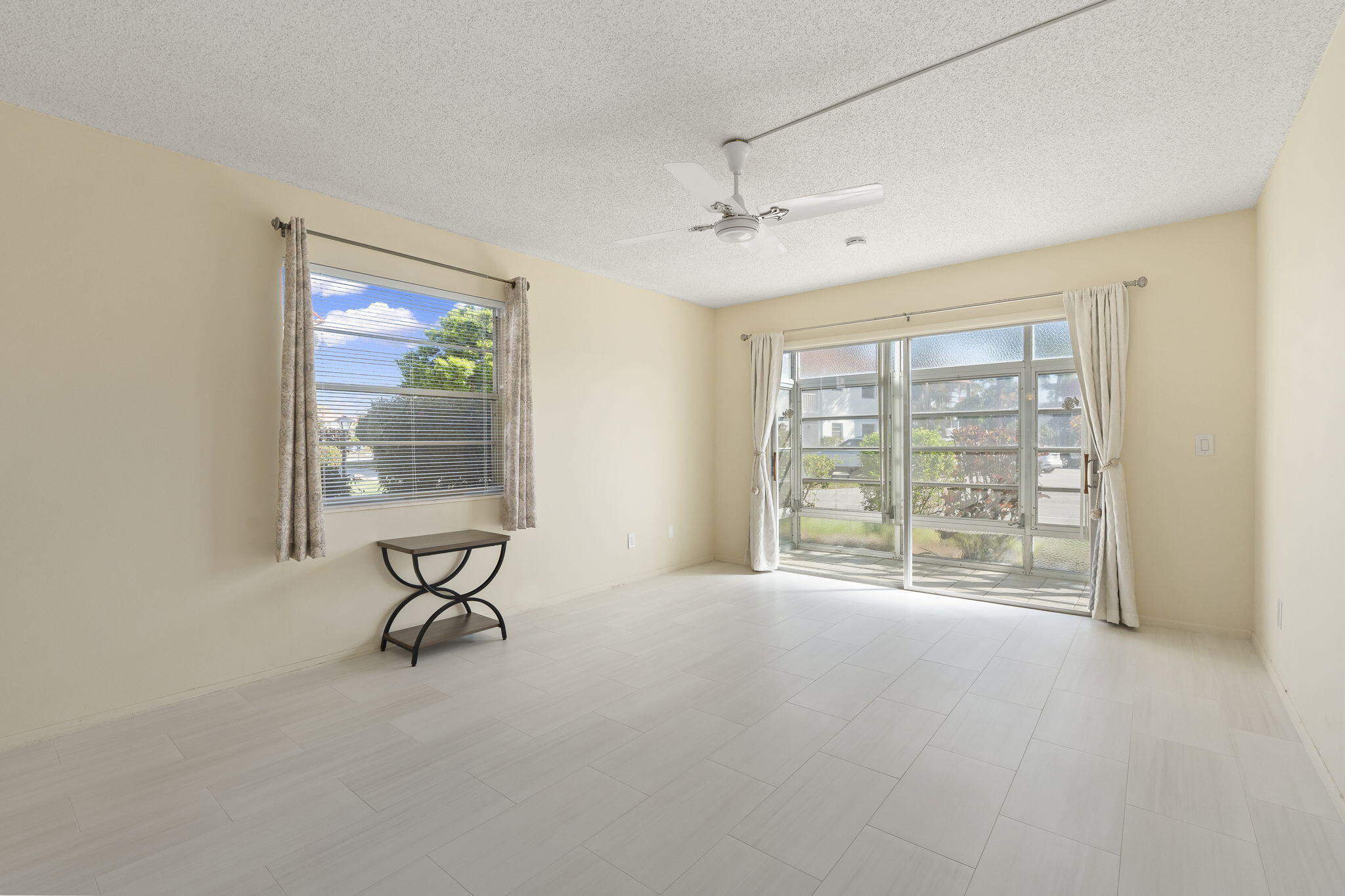 VISTA PINES CONDO - Residential