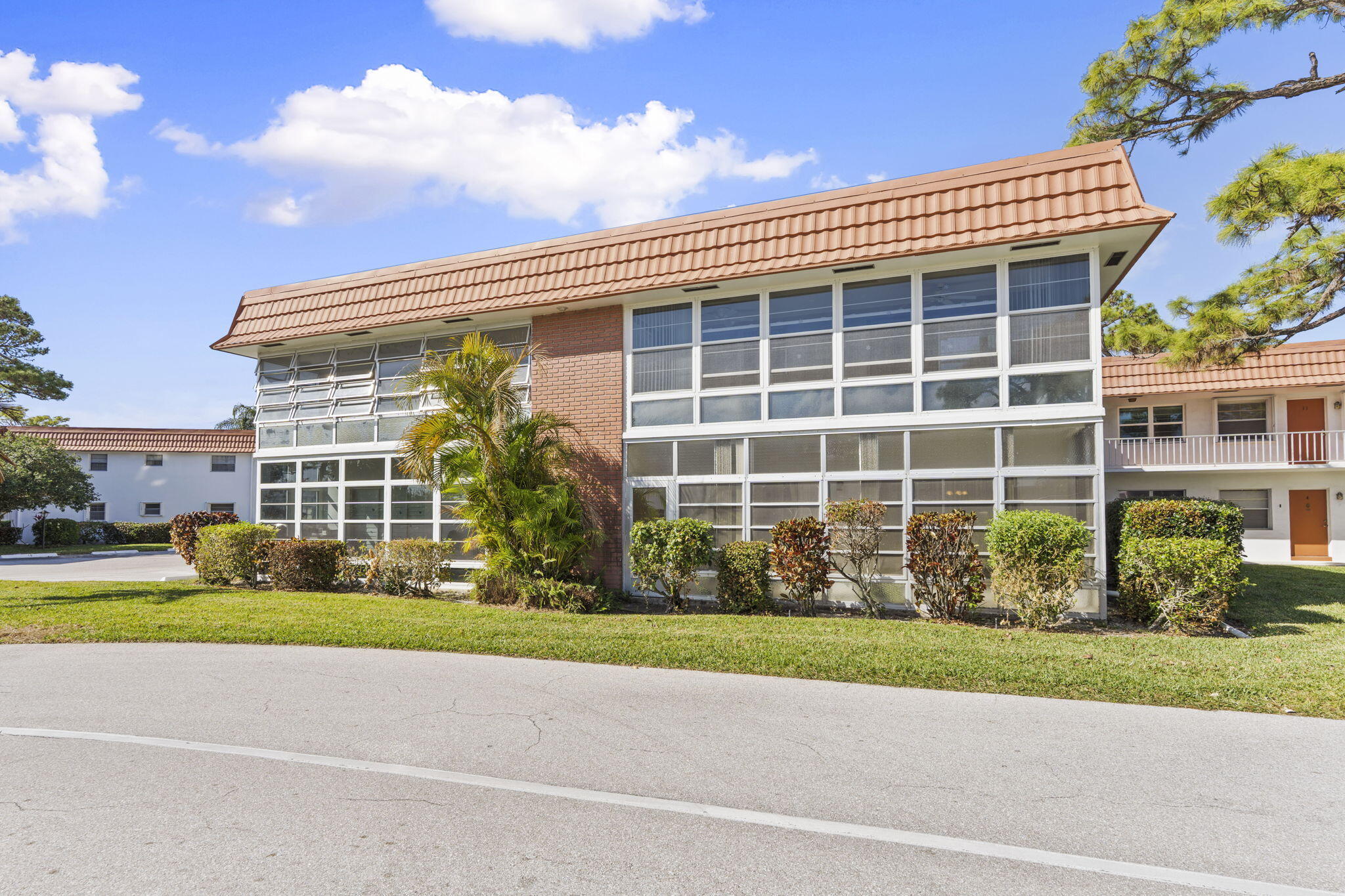 VISTA PINES CONDO - Residential