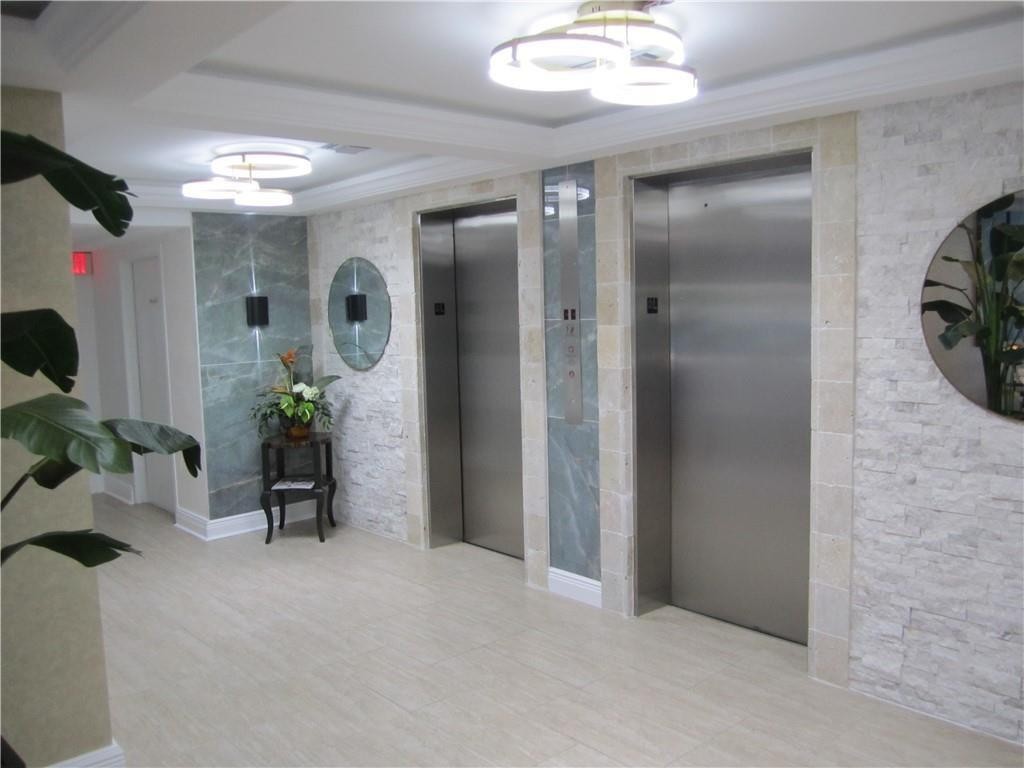 2611 N Riverside Drive 504