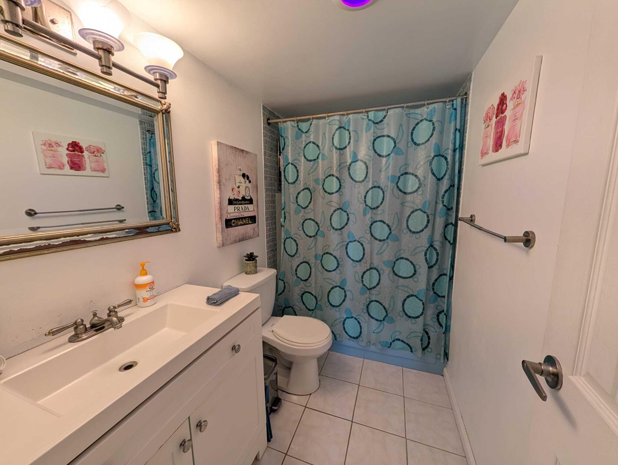 THREE HORIZONS NORTH CONDO - Residential Lease