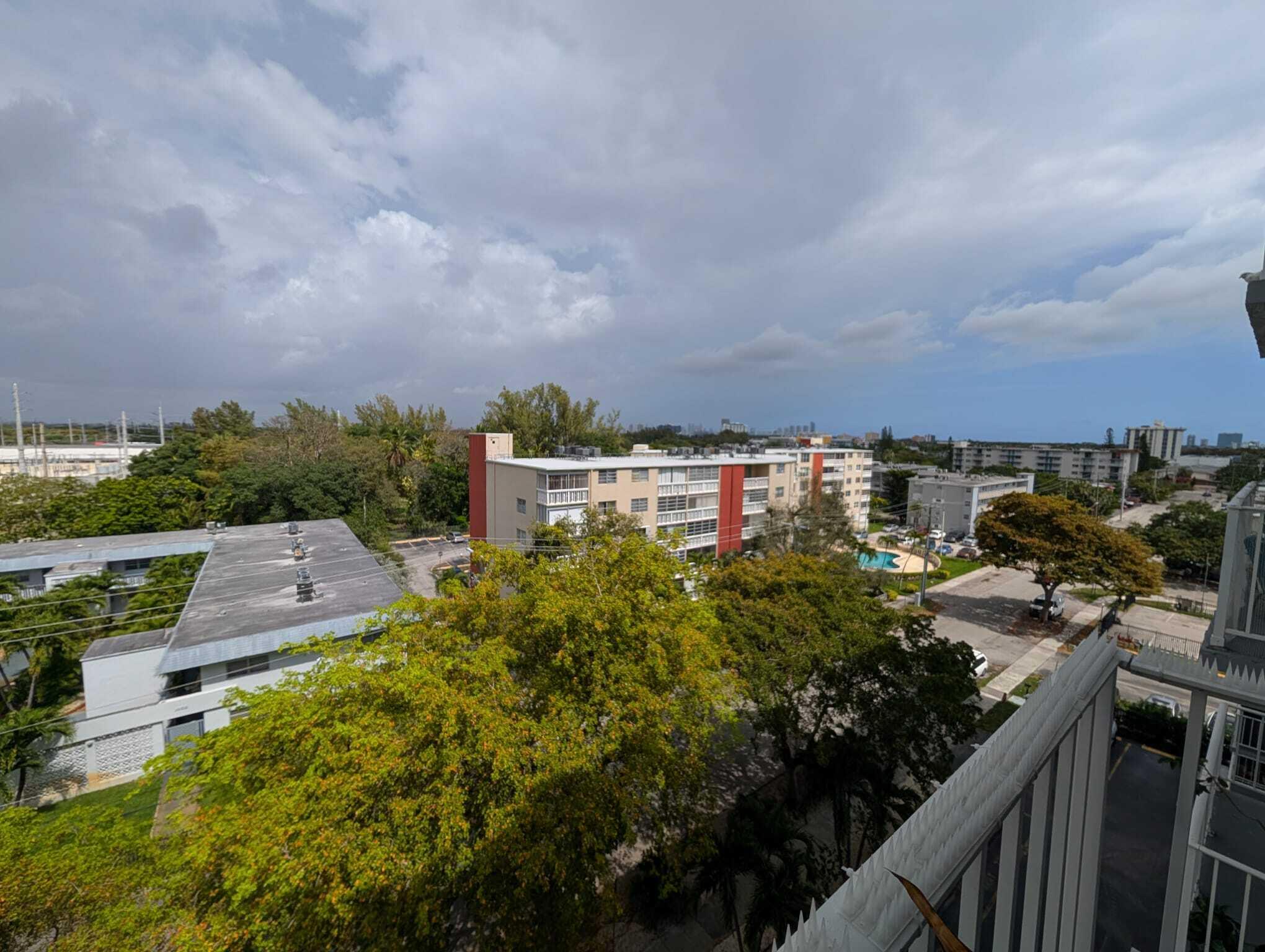 THREE HORIZONS NORTH CONDO - Residential Lease