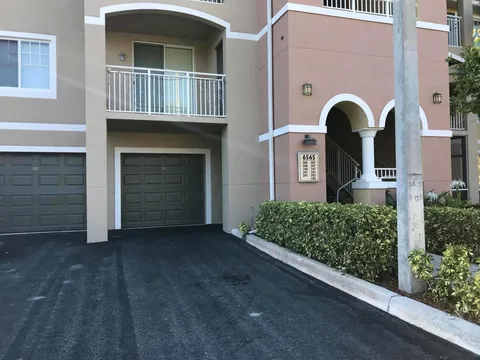 6565 Emerald Dunes Drive Unit 108, West Palm Beach, FL MLS: R11085545
