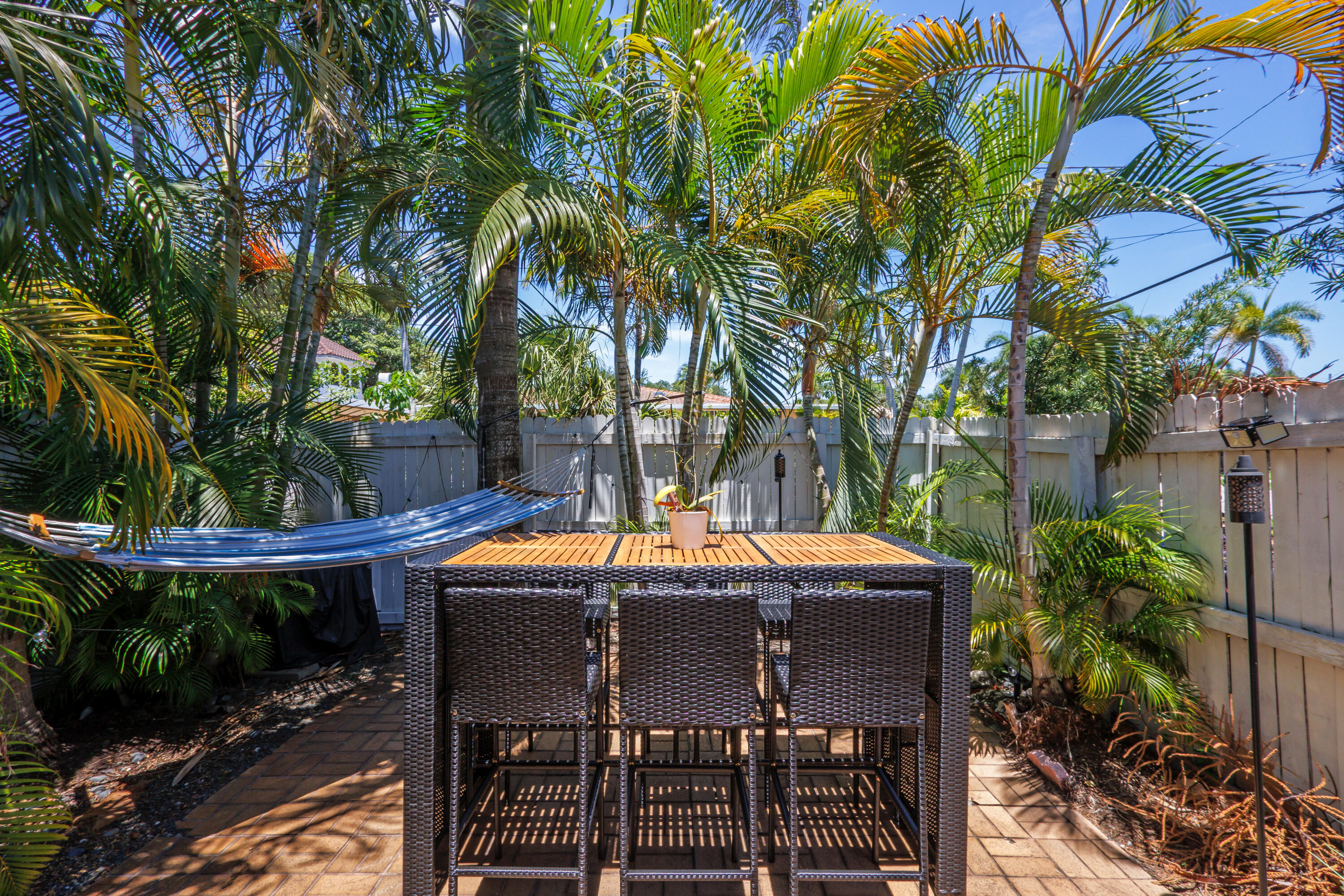 HOLLYWOOD - Residential