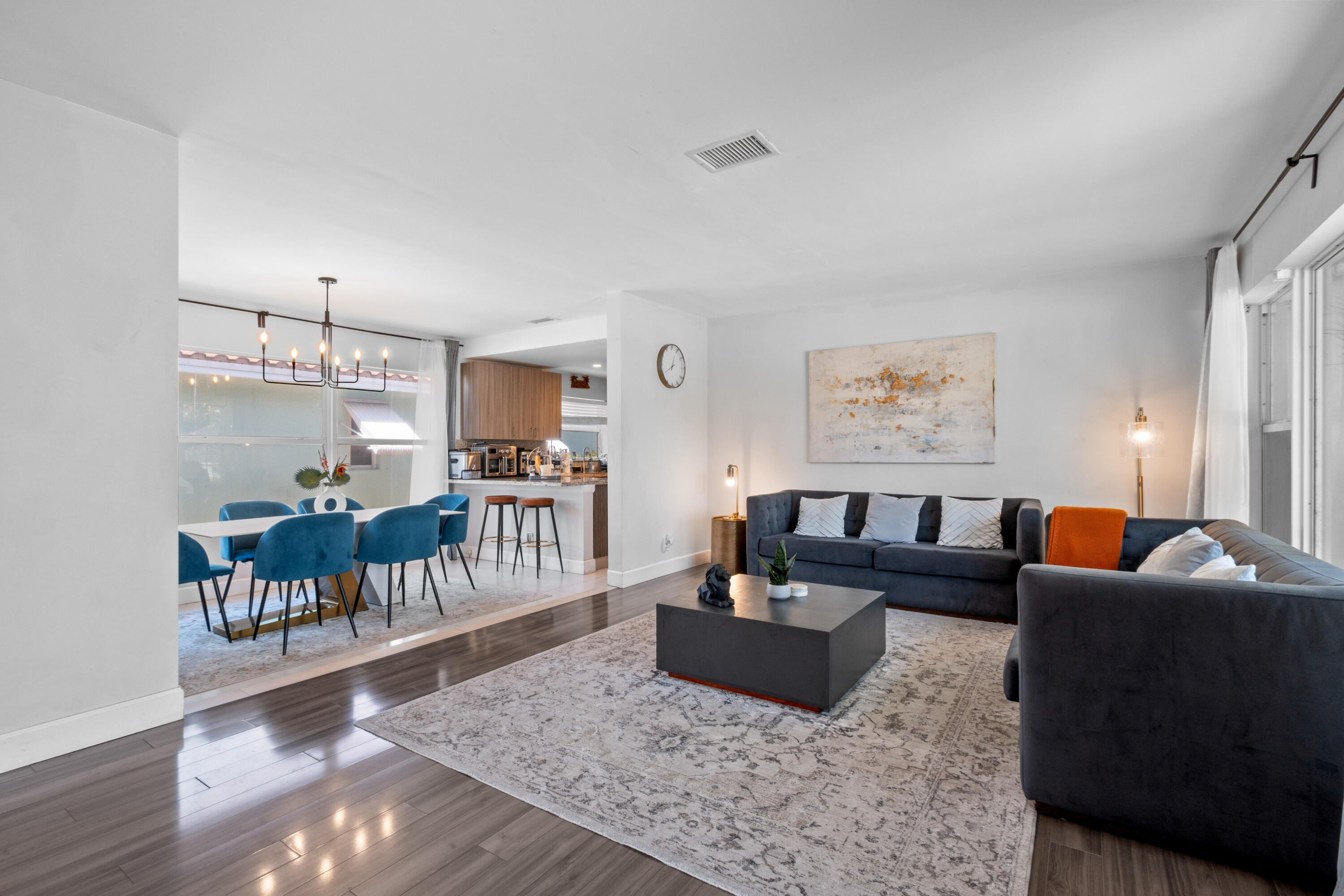 HOLLYWOOD - Residential