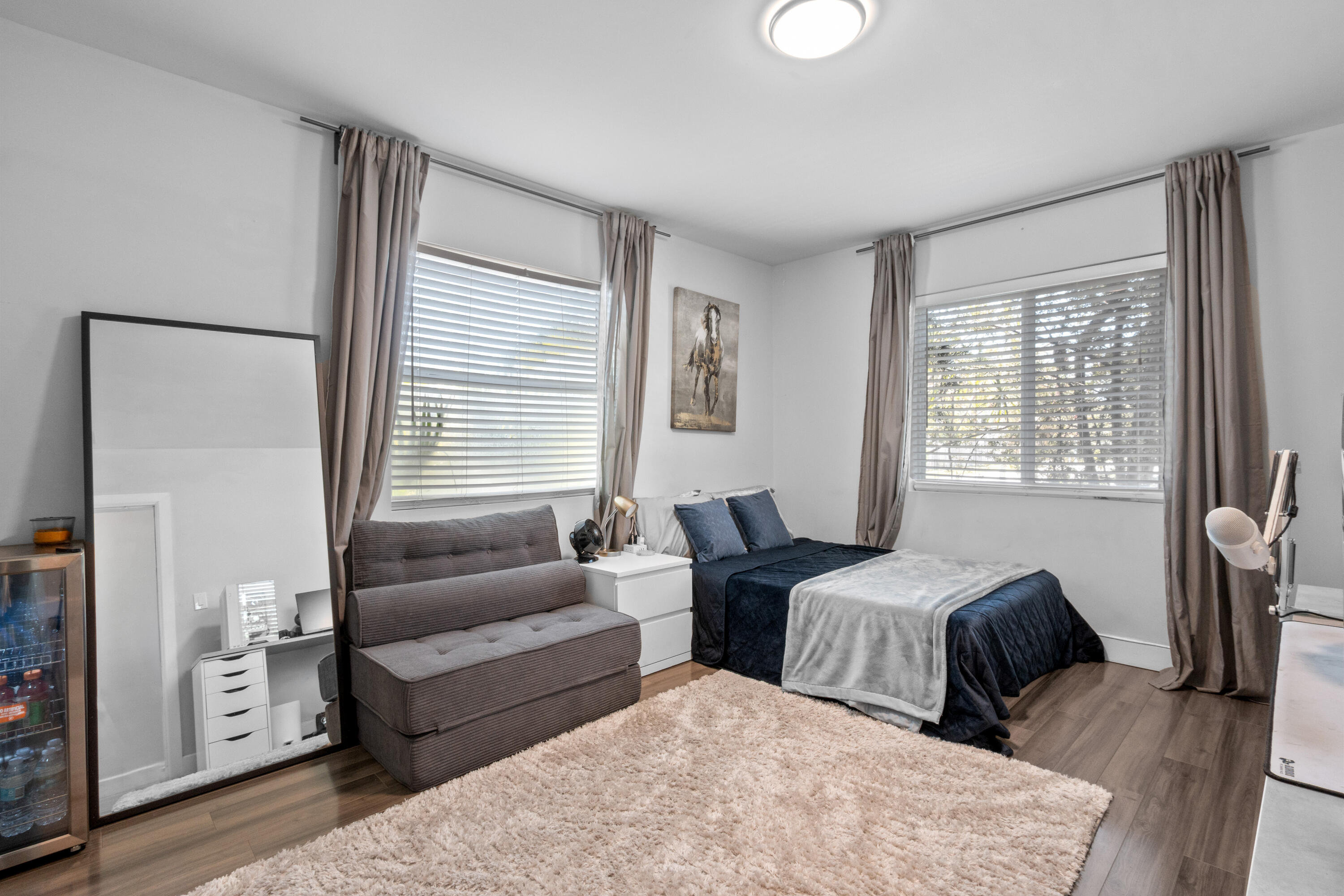 HOLLYWOOD - Residential