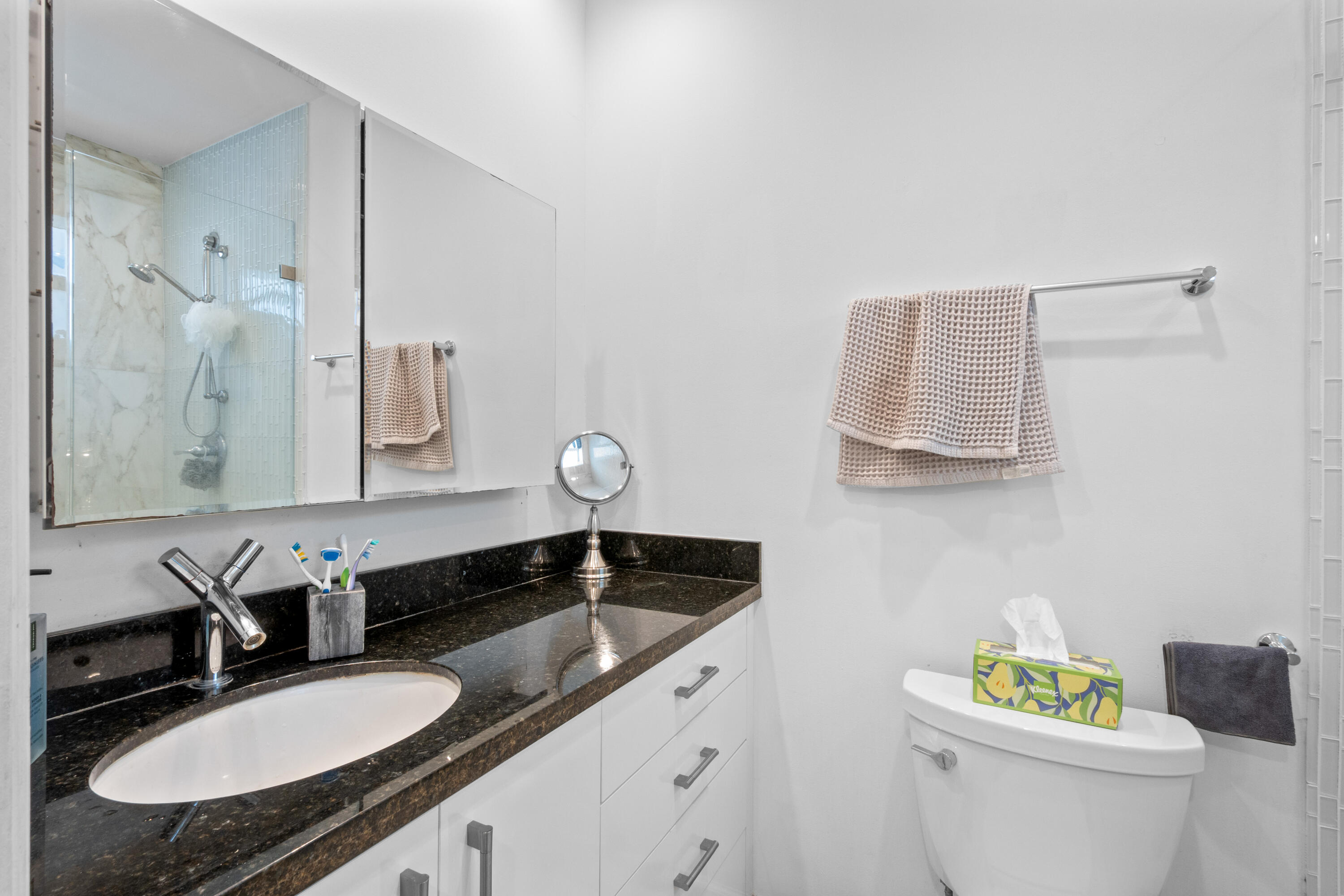 HOLLYWOOD - Residential