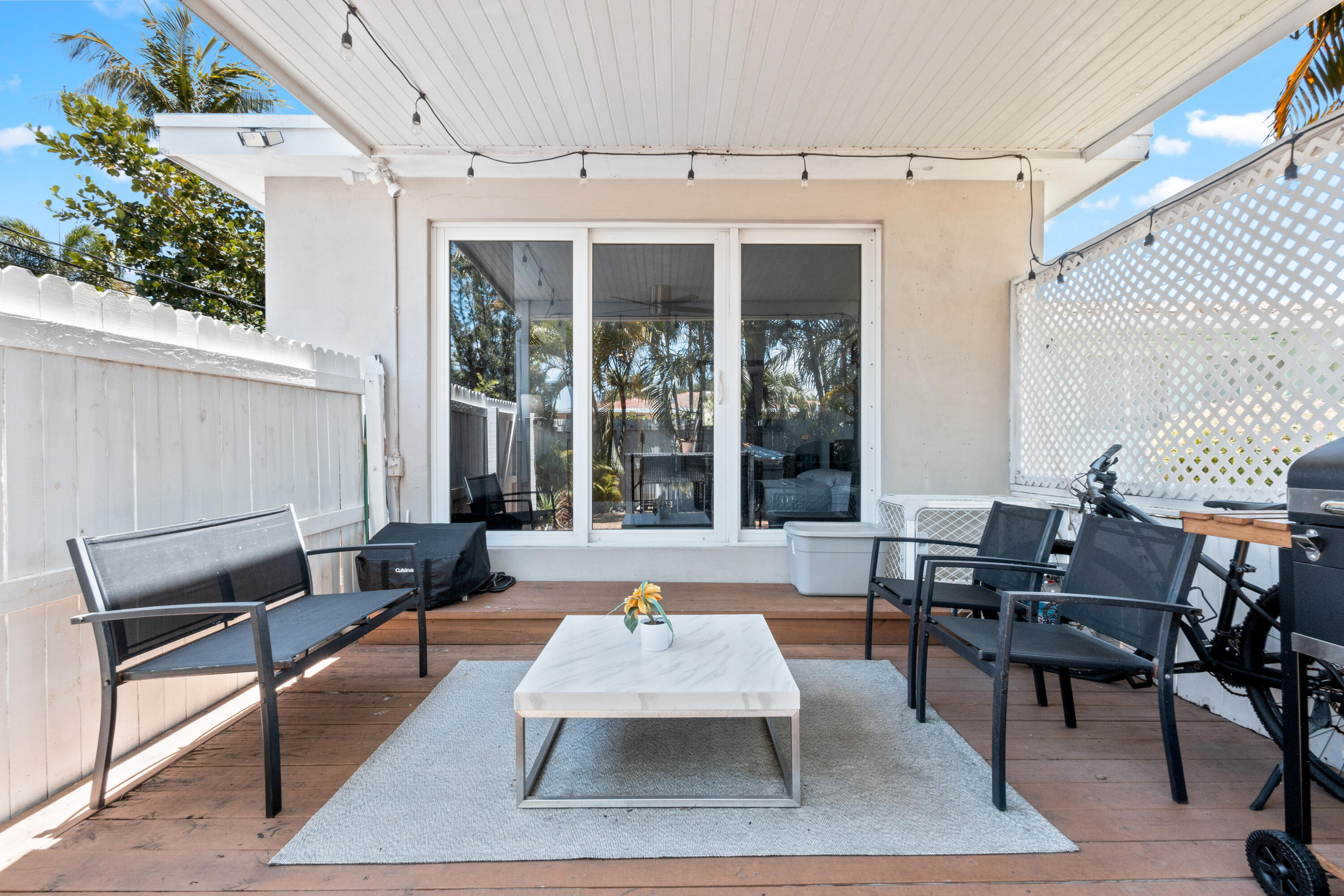 HOLLYWOOD - Residential