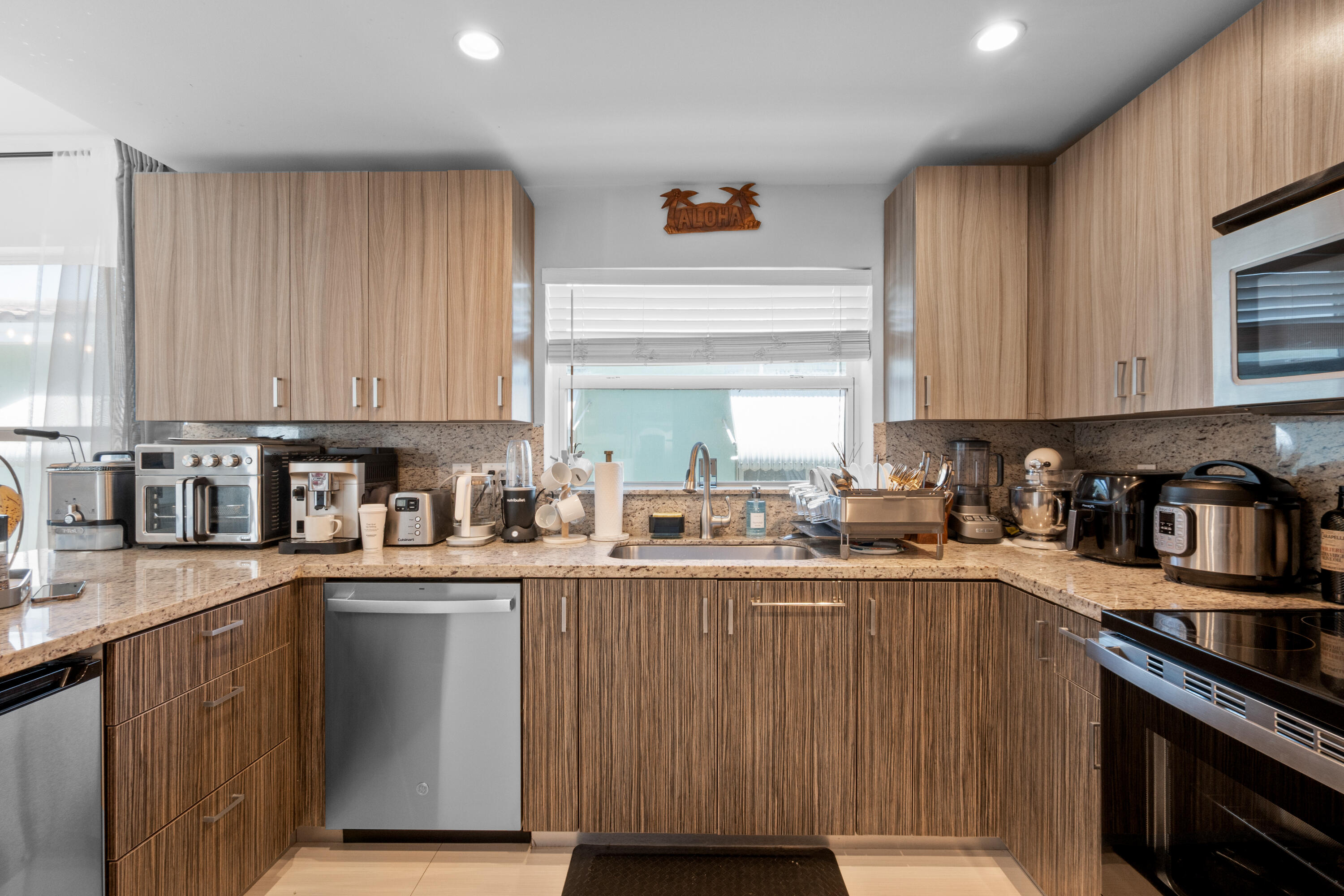 HOLLYWOOD - Residential