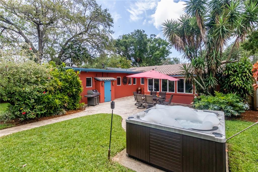 Croissant Park - Residential