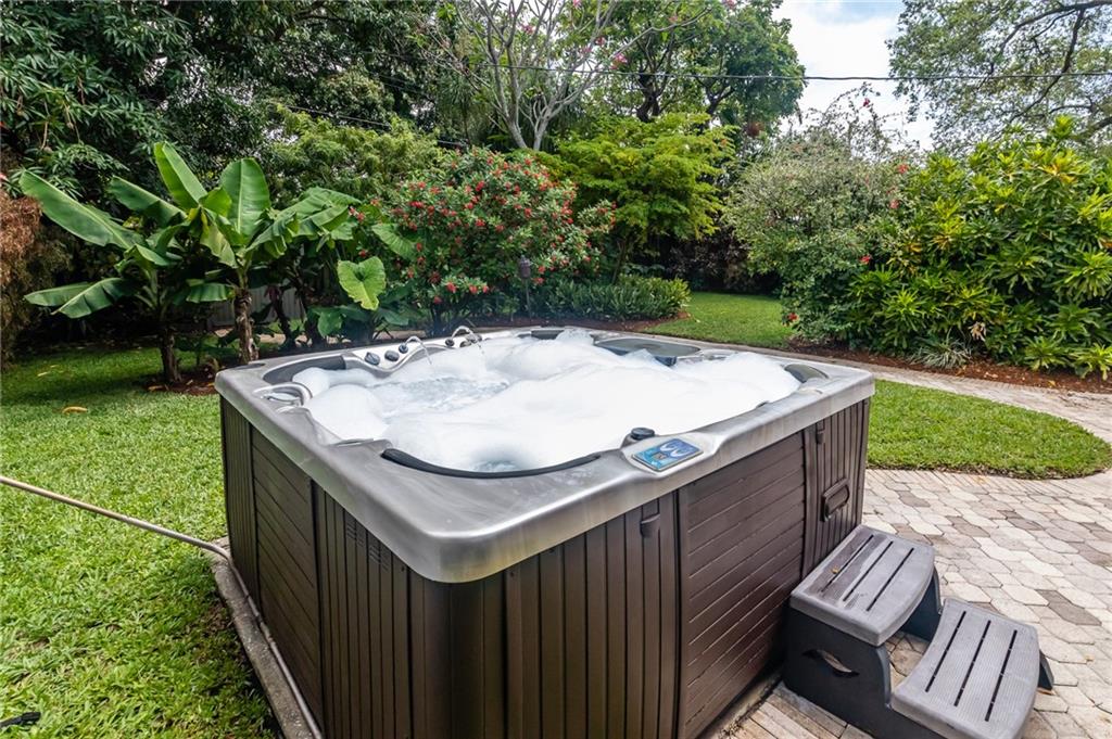 Croissant Park - Residential