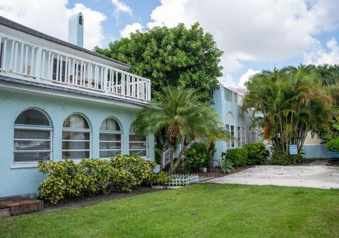 264 Seminole Avenue Palm Beach FL 33480