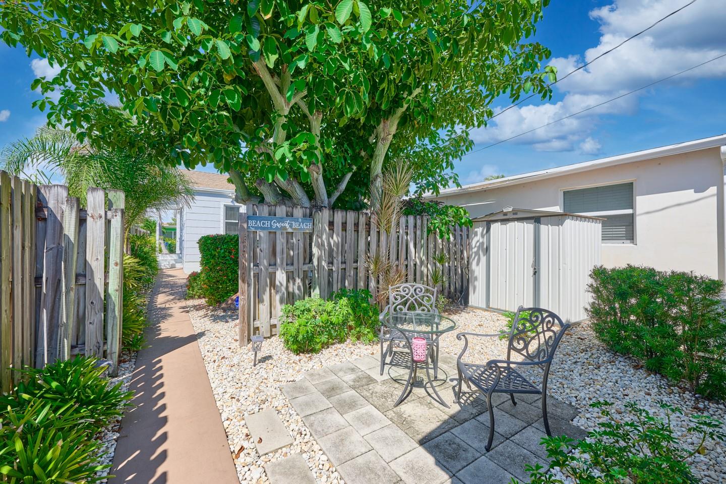 Lake Worth Town - Residential Income