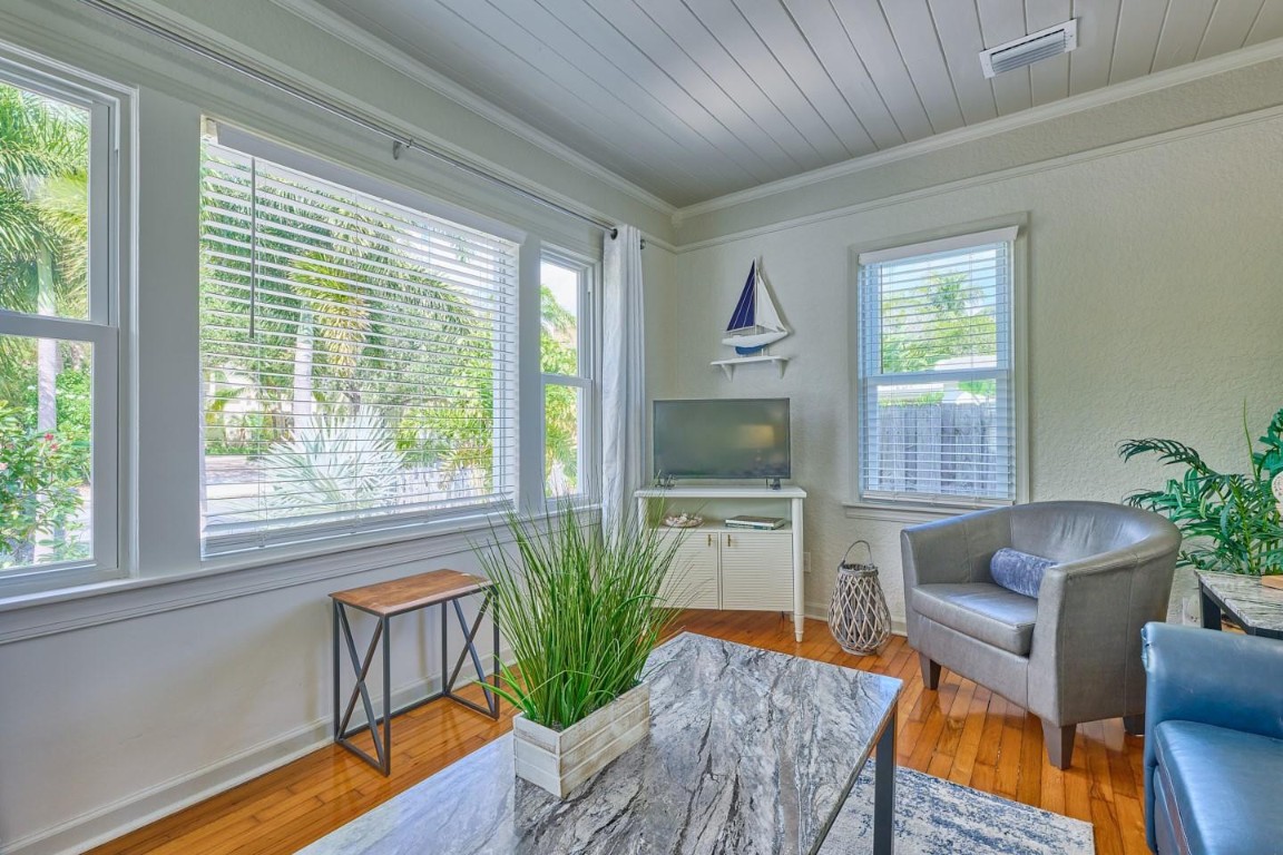 Lake Worth Town - Residential Income