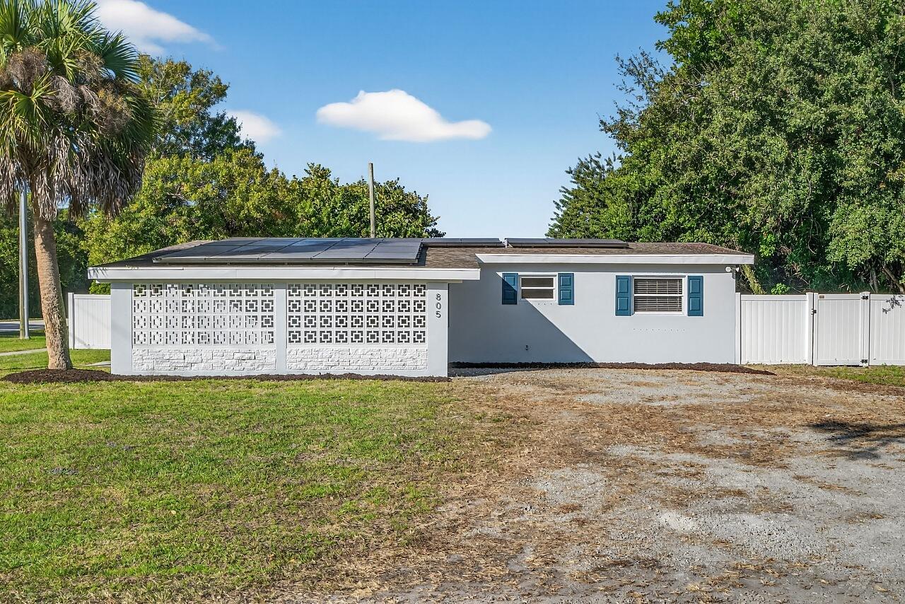 GREENWOOD VILLAGE SUB UNI - Residential